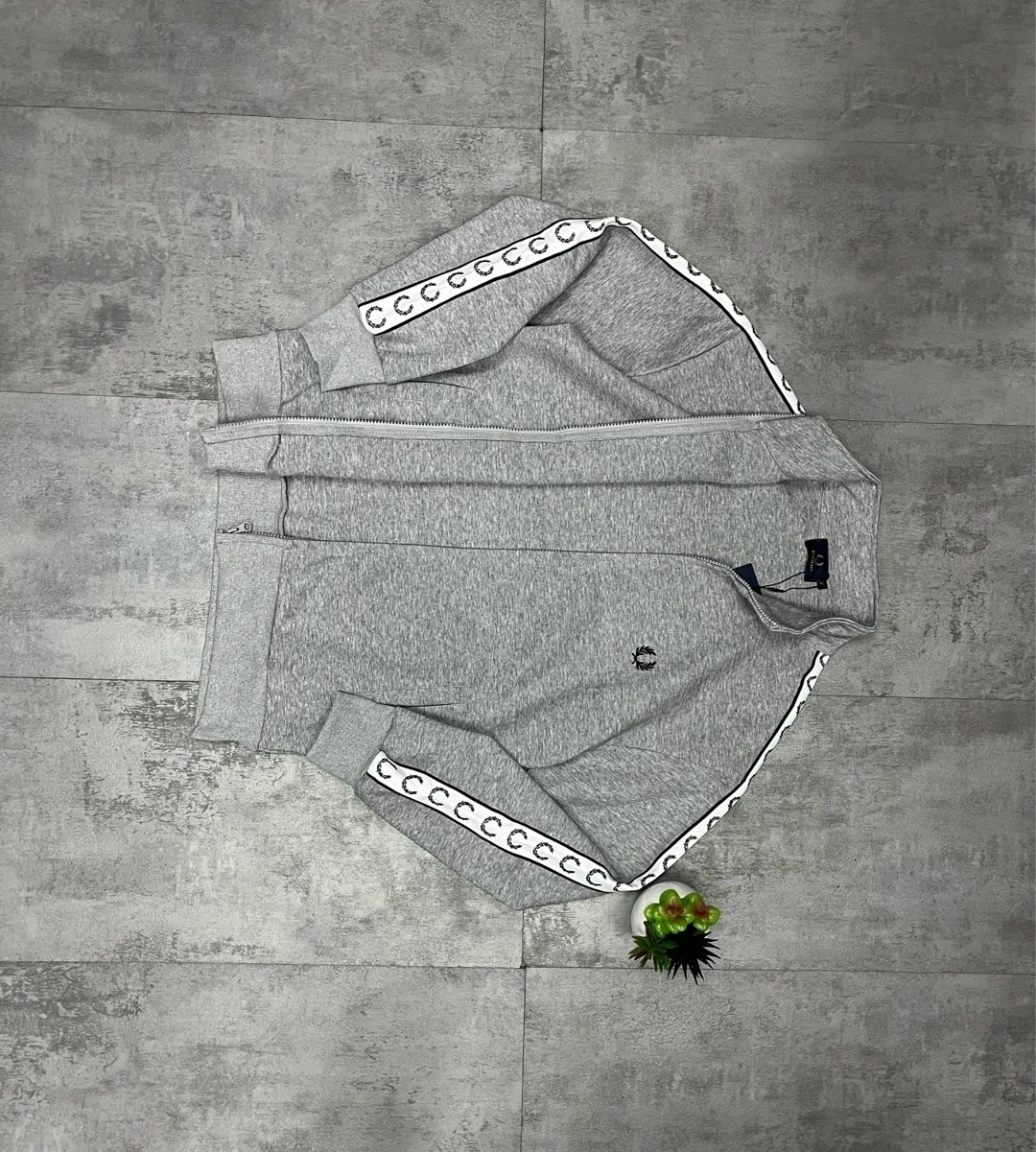 олимпийка fred perry с лампасами,fred perry олимпийка,мужская кофта,кофта для мужчин,кофта для мужчин трикотаж
