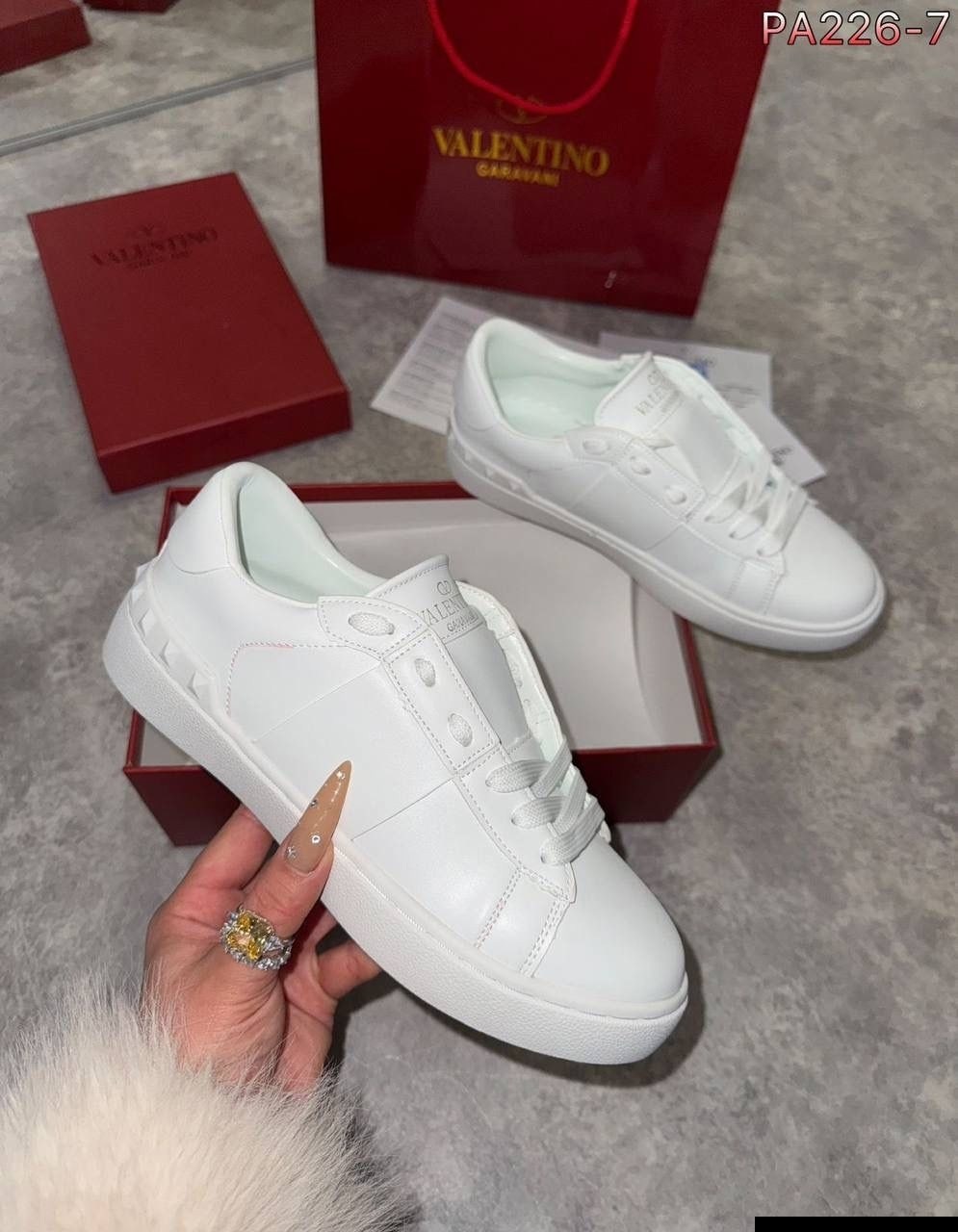 ,кроссовки valentino,valentino sneakers,валентино ,кеды valentino garavani