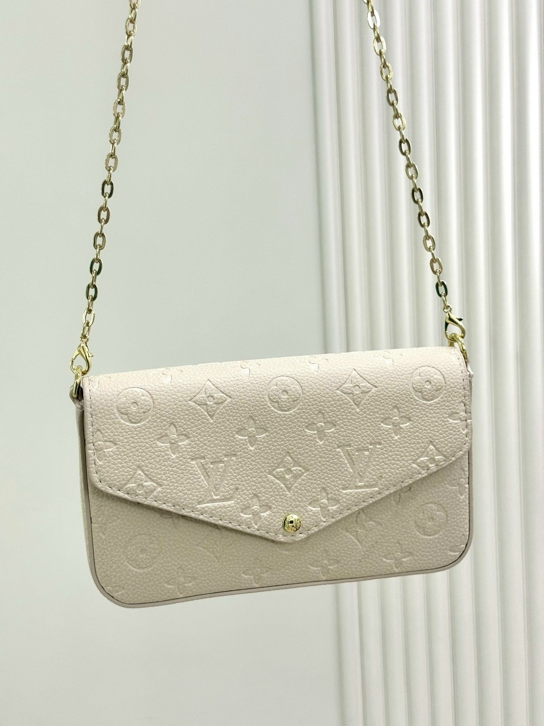 louis vuitton женская сумка,louis vuitton сумка на плечо,сумка клатч женская louis vuitton,cумка louis vuitton,louis vuitton клатч louis vuitton