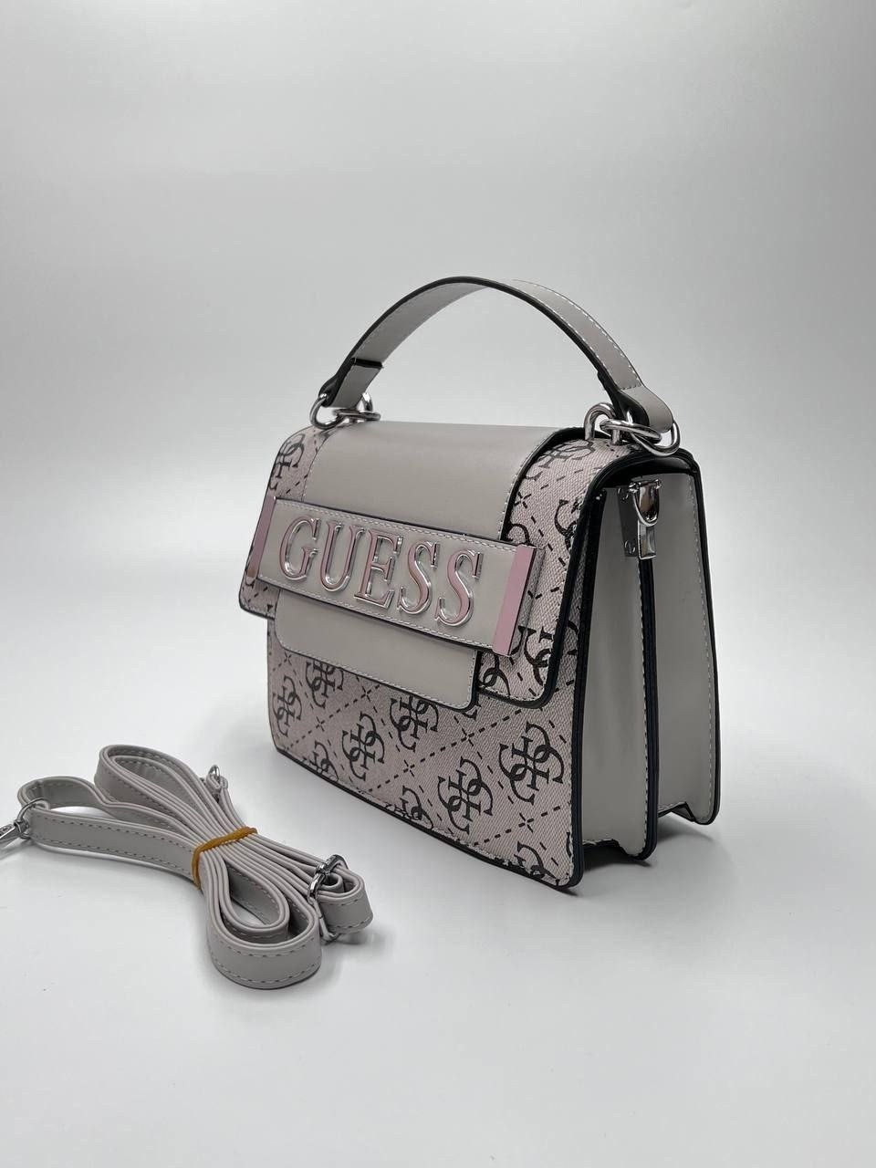 сумка guess,сумка женская guess,сумка на плечо guess,сумка guess белая,сумка guess кросс боди