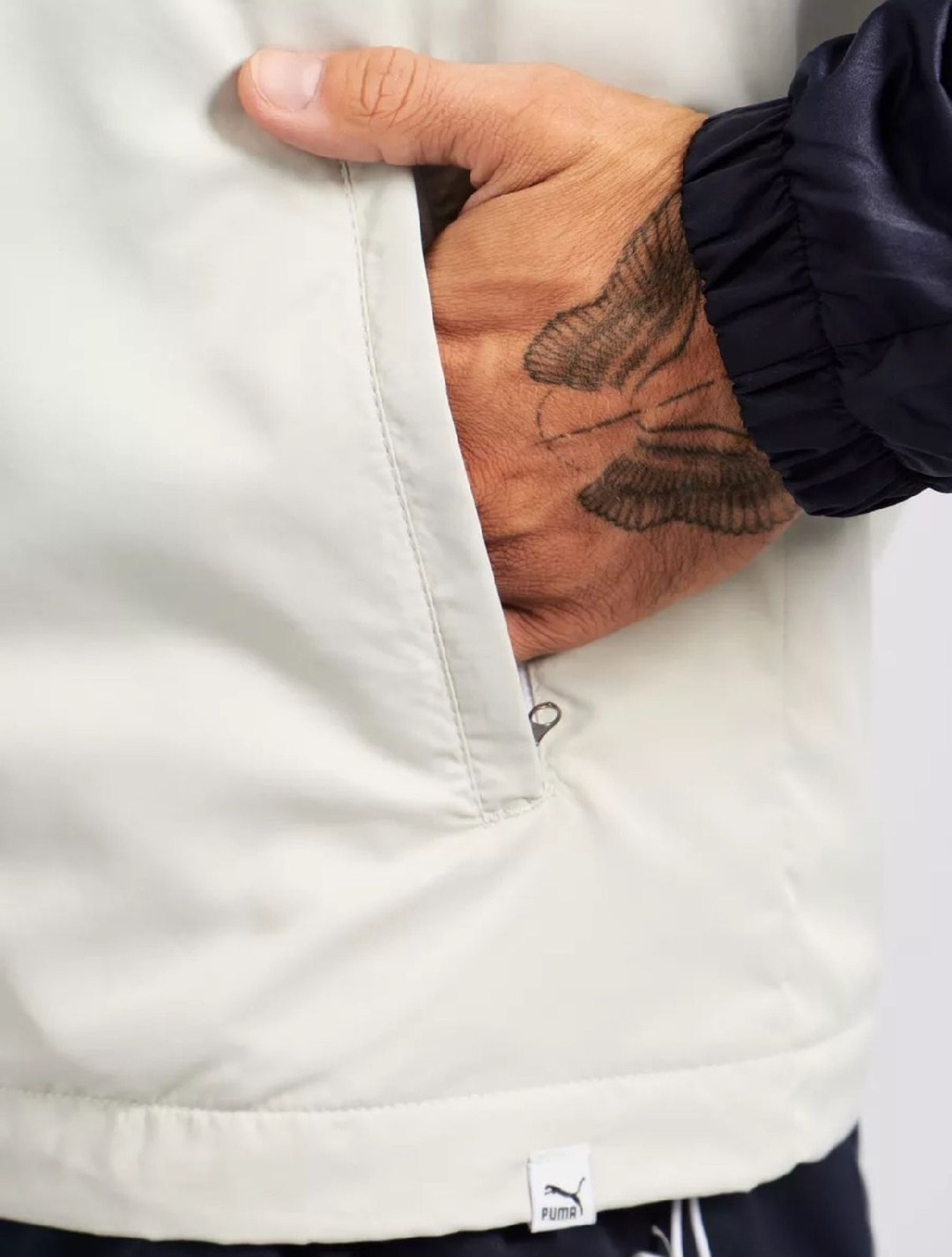 ветровка puma essentials solid windbreaker,ветровка puma,ветровка puma relaxed windbreaker цвет: бежевый,ветровка puma ess solid windbreaker,ветровка puma windbreaker цвет: серый pu053emccf61