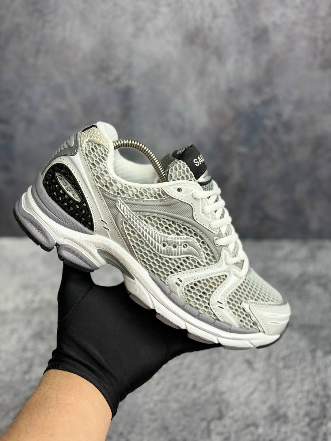 saucony progrid triumph 4,кроссовки saucony progrid triumph 4,кроссовки saucony,кроссовки,повседневные кроссовки