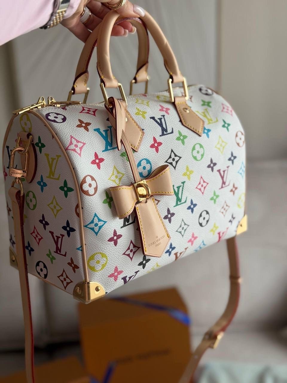 сумки луи виттон мультиколор,луи виттон мультиколор сумка белая,louis vuitton speedy,белая сумка луи виттон,сумки луи виттон