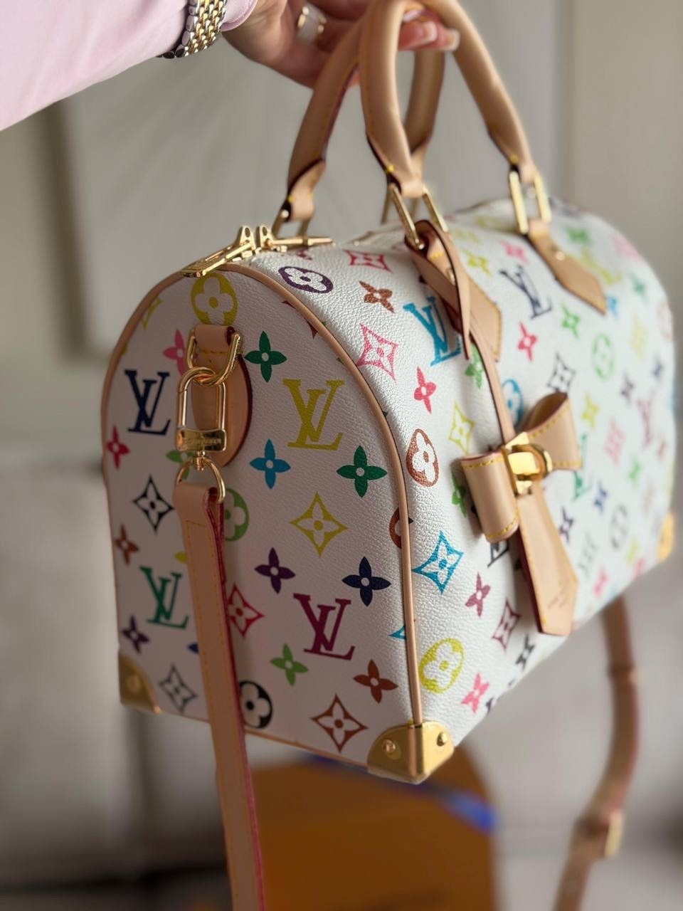сумки луи виттон мультиколор,луи виттон мультиколор сумка белая,louis vuitton speedy,белая сумка луи виттон,сумки луи виттон