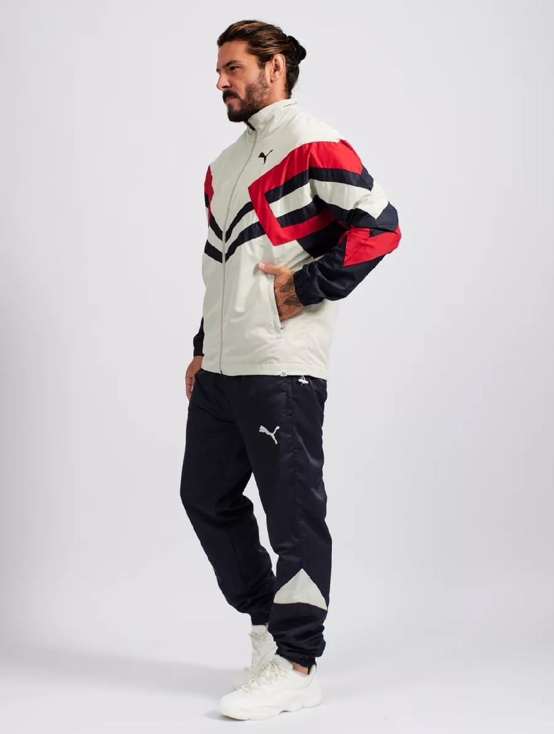 ветровка puma essentials solid windbreaker,ветровка puma,ветровка puma relaxed windbreaker цвет: бежевый,ветровка puma ess solid windbreaker,ветровка puma windbreaker цвет: серый pu053emccf61