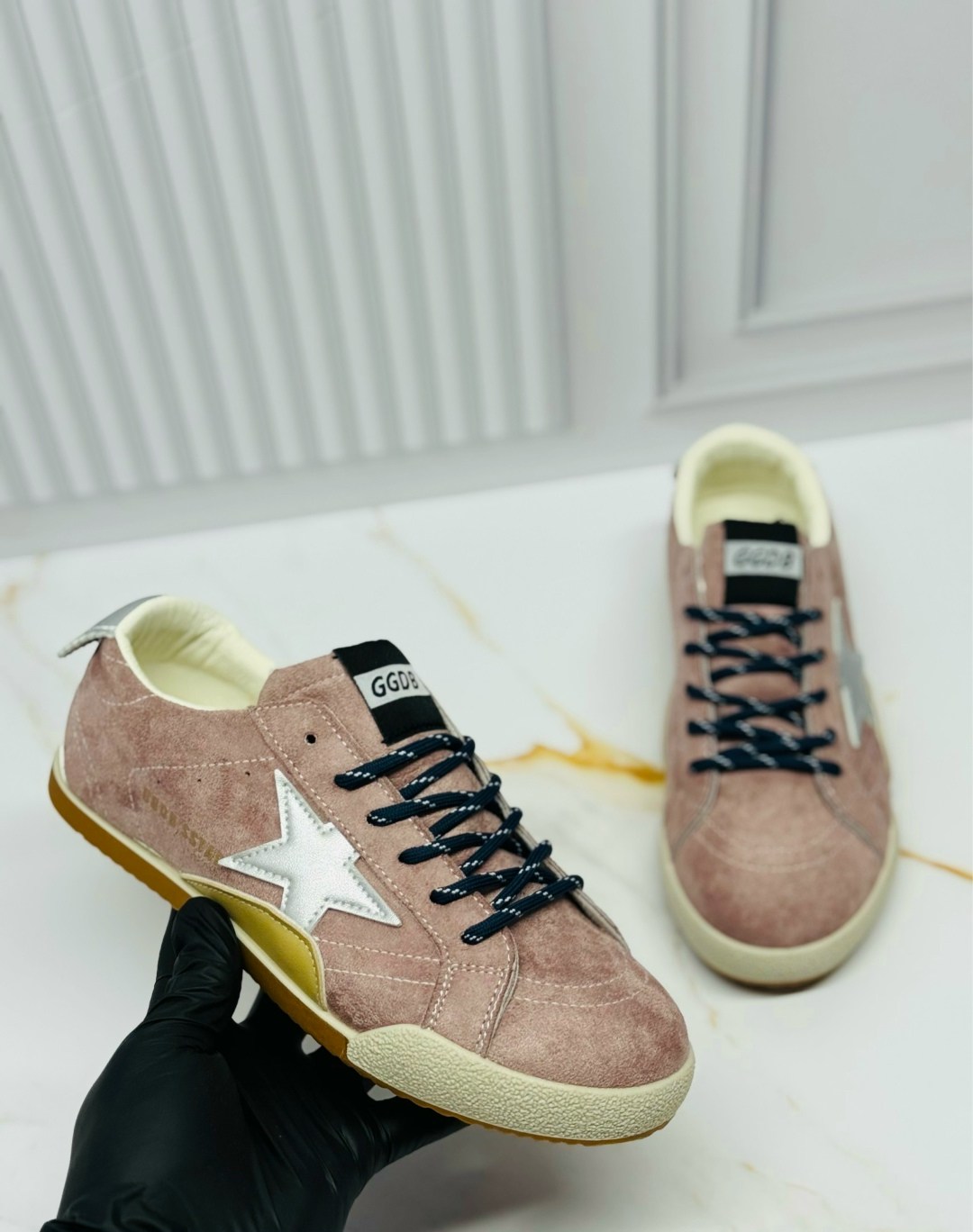 ,кроссовки golden goose,кроссовки женскиe,замшевые кроссовки,повседневная