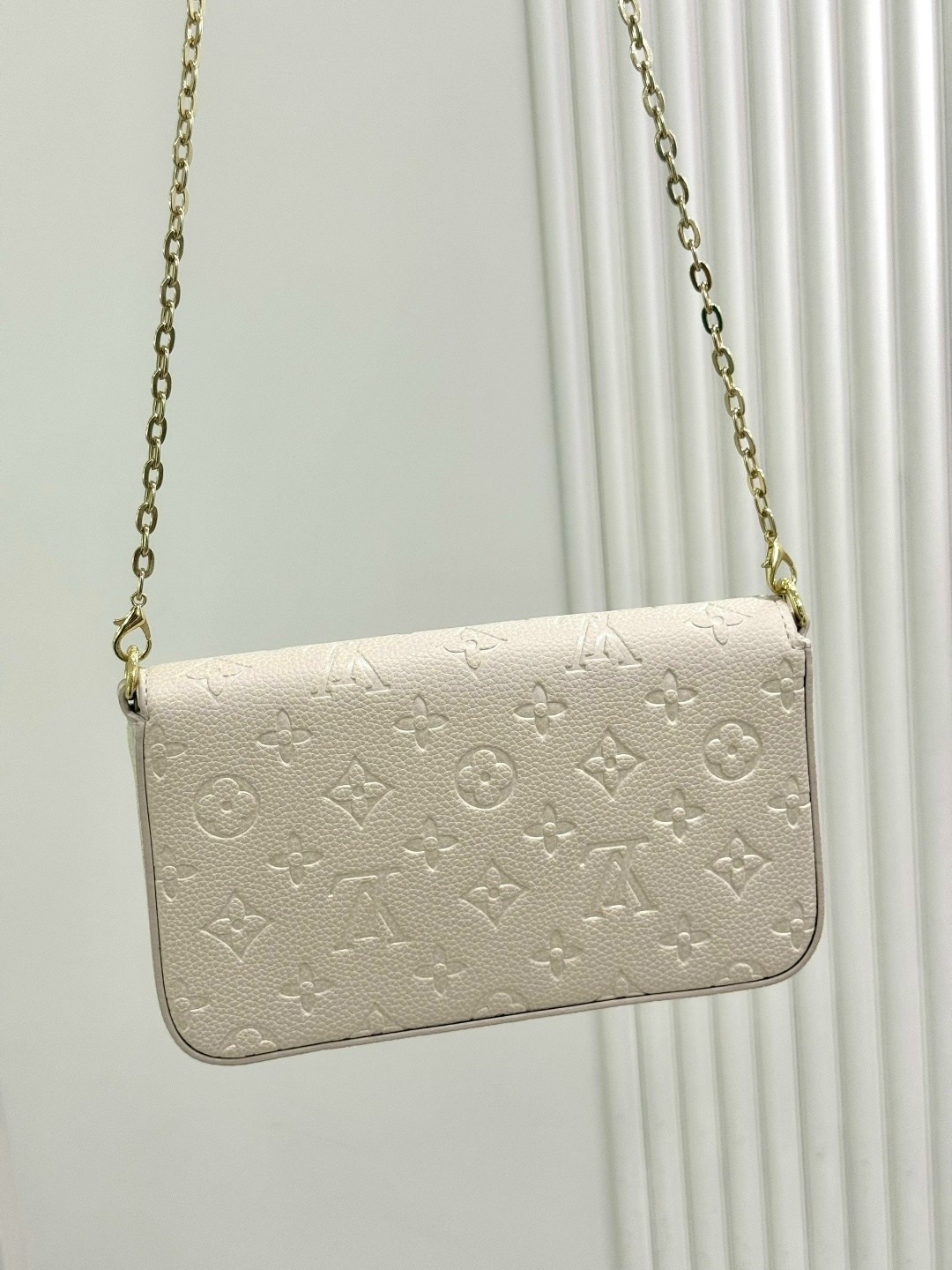 louis vuitton женская сумка,louis vuitton сумка на плечо,сумка клатч женская louis vuitton,cумка louis vuitton,louis vuitton клатч louis vuitton