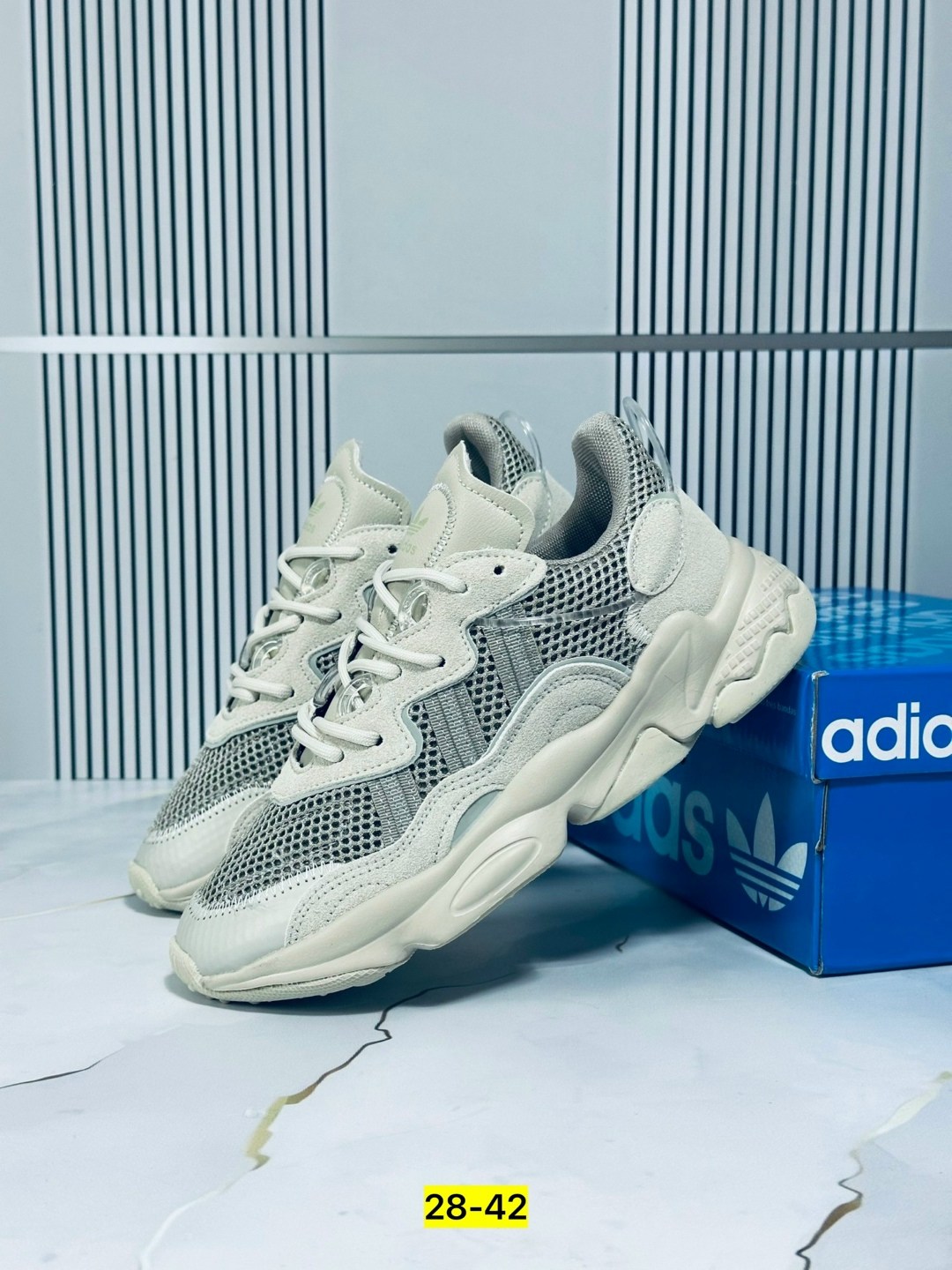 кроссовки adidas,кроссовки adidas ozweego,женские кроссовки adidas ozweego,кроссовки ozweego originals adidas,кроссовки мужские adidas ozweego