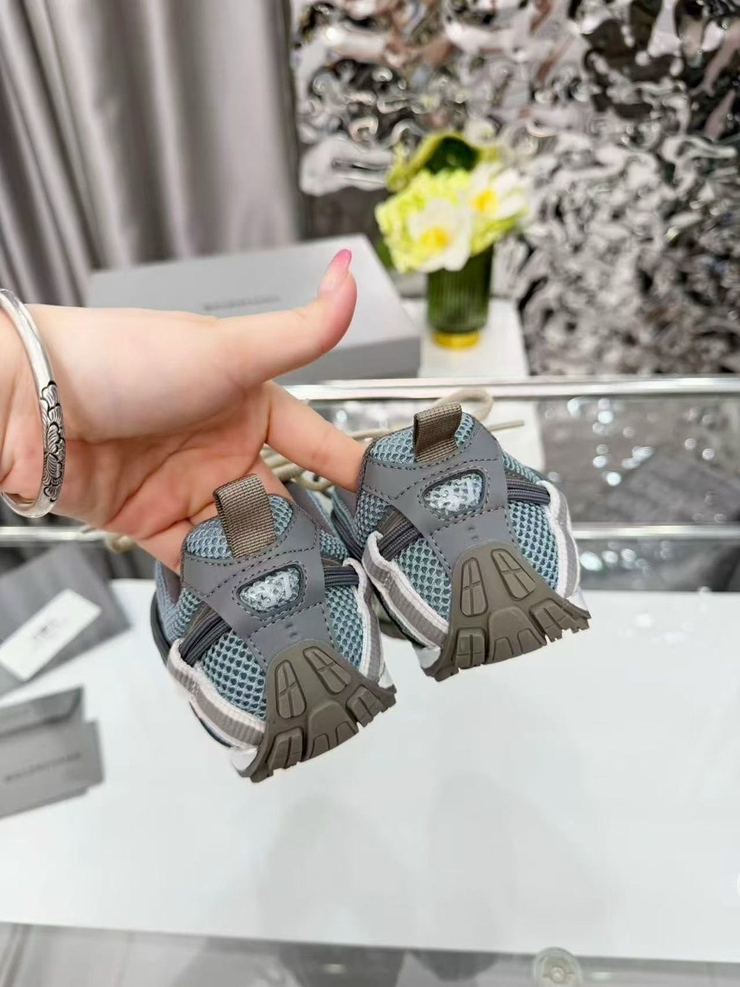 кроссовки женские balenciaga,кроссовки balenciaga,баленсиага кроссовки черные track,кроссовки баленсиага черные,кроссовки balenciaga track