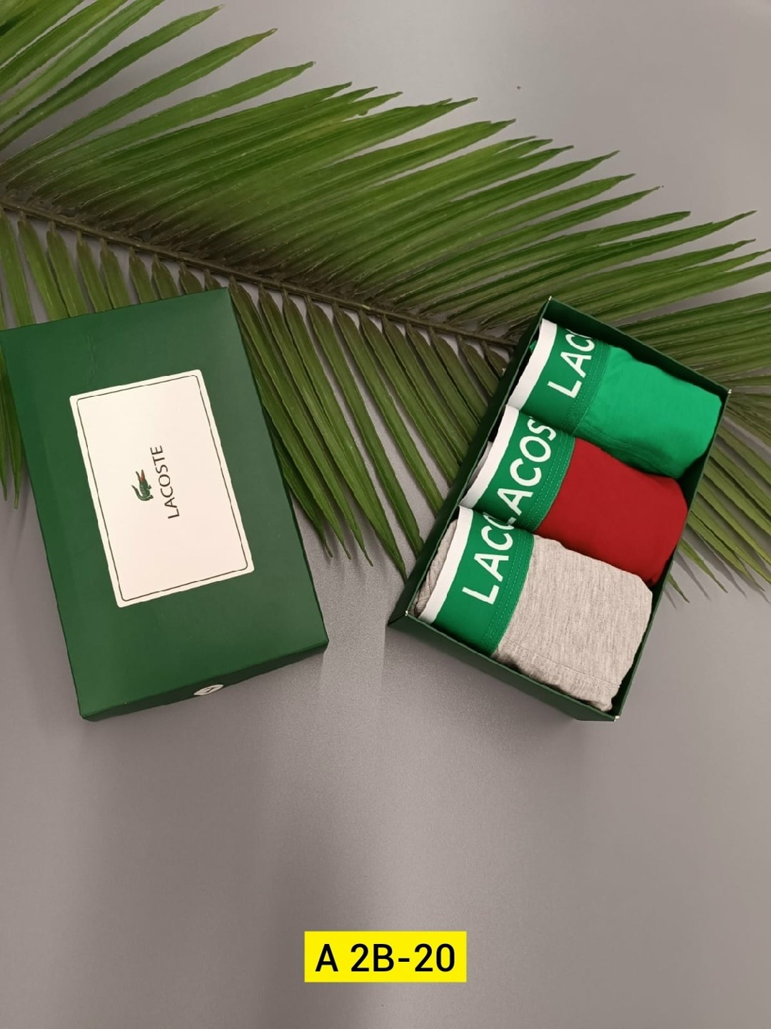 мужской набор трусов,набор мужских трусов lacoste,трусы мужские лакост в коробке,набор трусов,трусы лакост в коробке