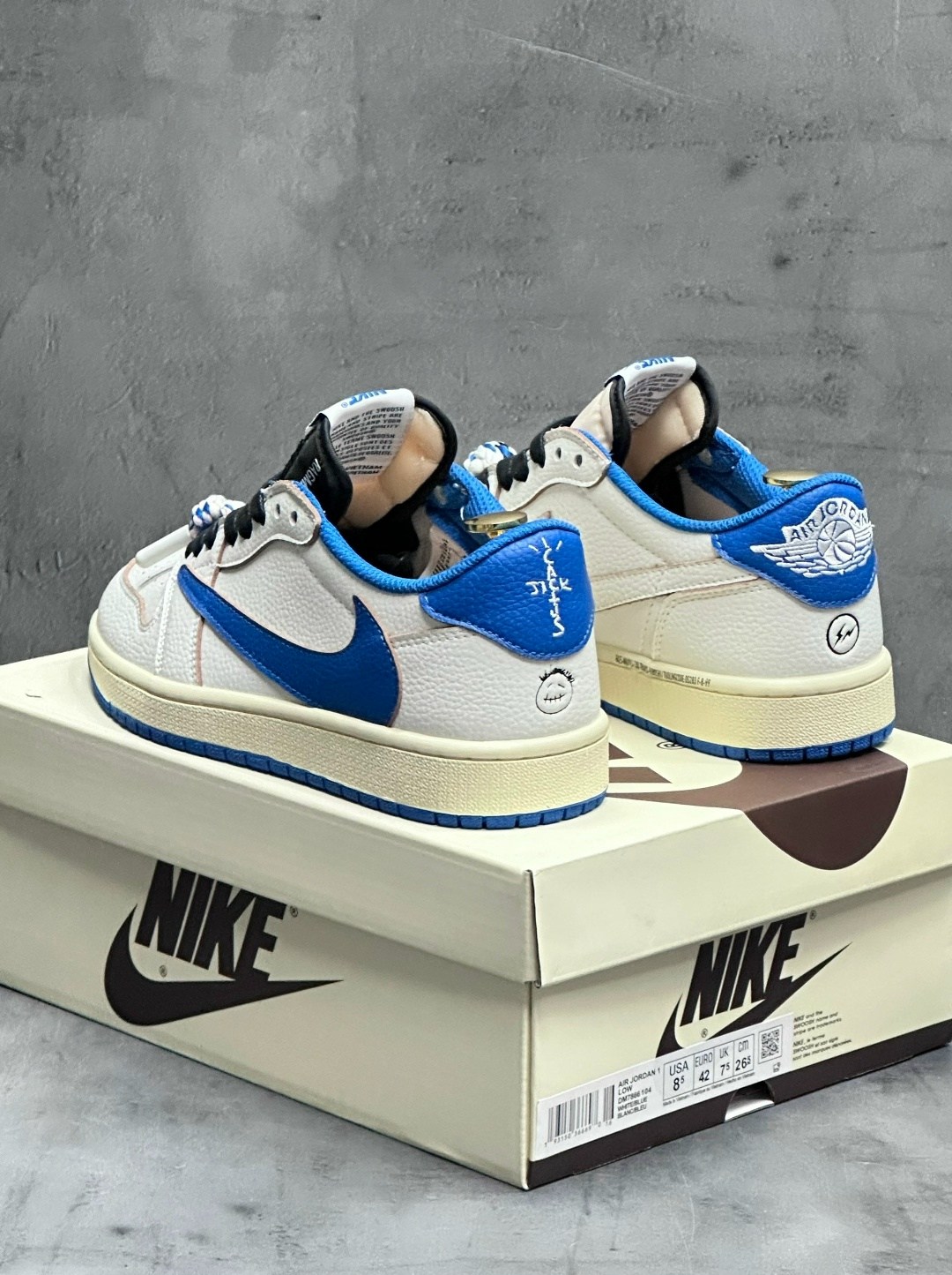 nike air jordan 1 low travis scott,air jordan 1 low travis scott,nike air jordan 1 low travis scott fragment,nike x travis scott air jordan 1 low,кроссовки travis scott x jordan air jordan 1 low og