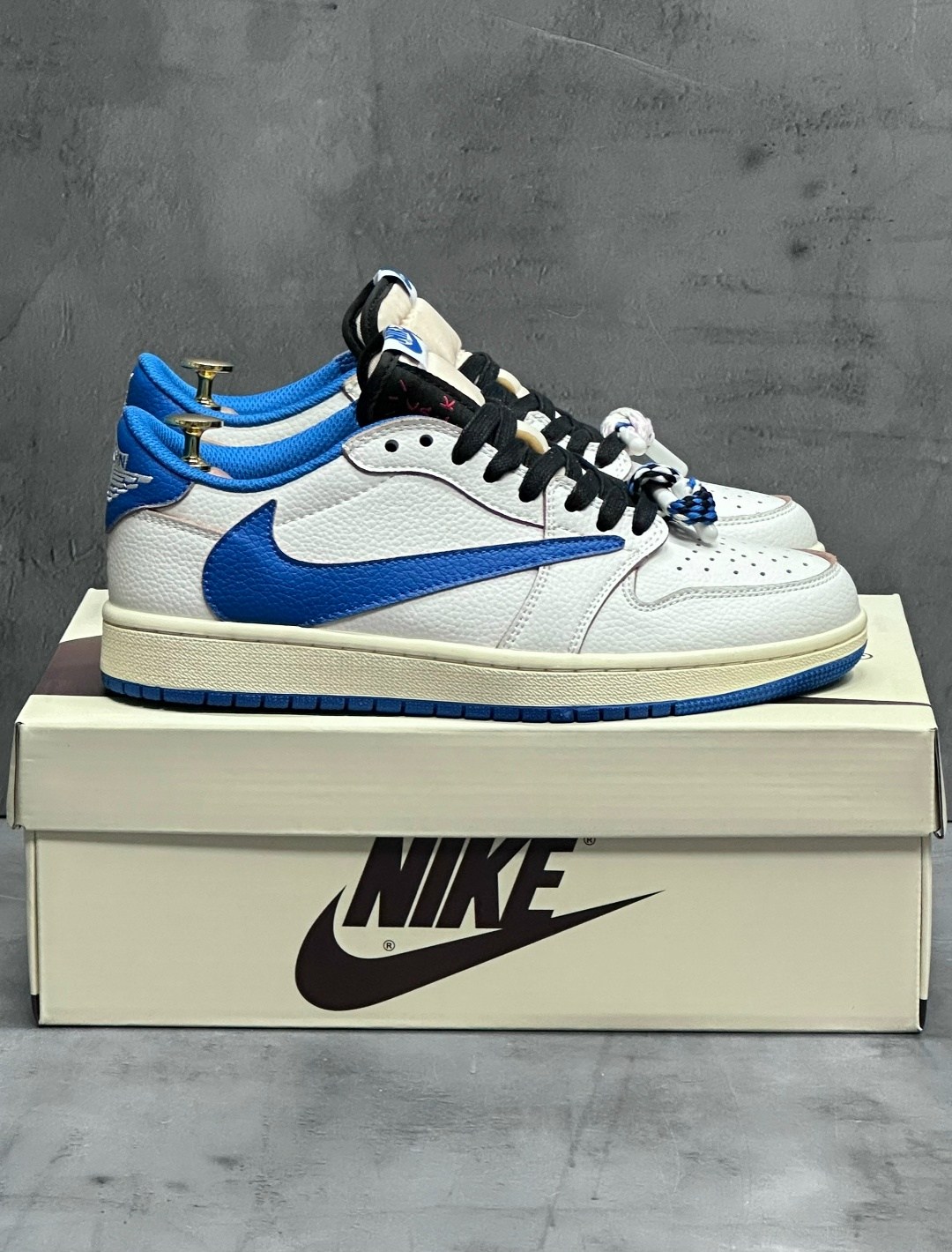 nike air jordan 1 low travis scott,air jordan 1 low travis scott,nike air jordan 1 low travis scott fragment,nike x travis scott air jordan 1 low,кроссовки travis scott x jordan air jordan 1 low og