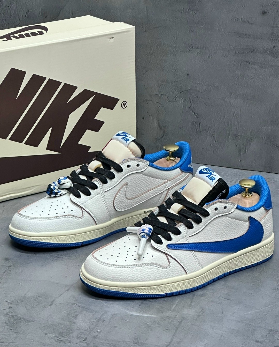 nike air jordan 1 low travis scott,air jordan 1 low travis scott,nike air jordan 1 low travis scott fragment,nike x travis scott air jordan 1 low,кроссовки travis scott x jordan air jordan 1 low og