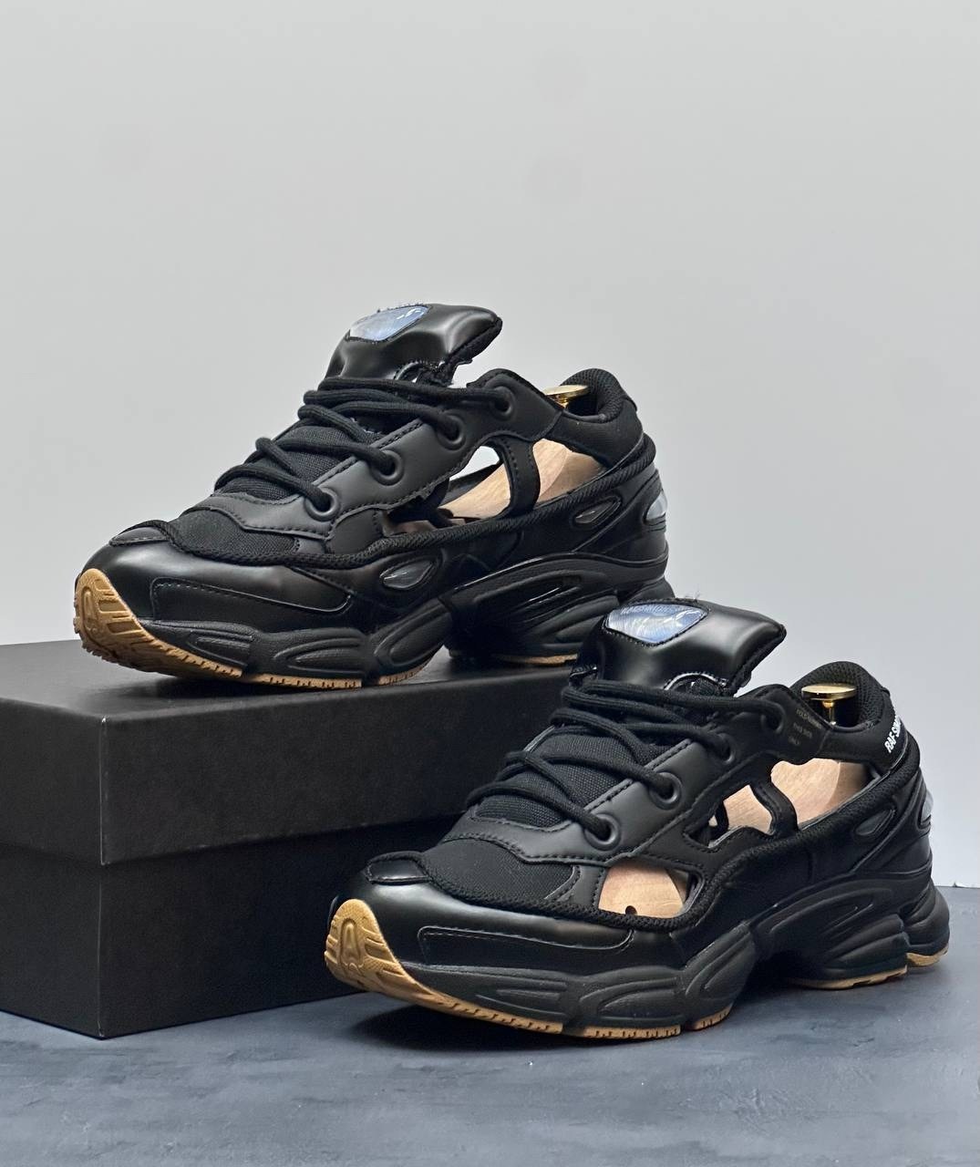 adidas raf simons ozweego 3,кроссовки adidas raf simons x ozweego 3 black corn черный,raf simons x adidas ozweego 3 black corn bb6741,adidas raf simons ozweego,adidas raf simons ozweego 2 black