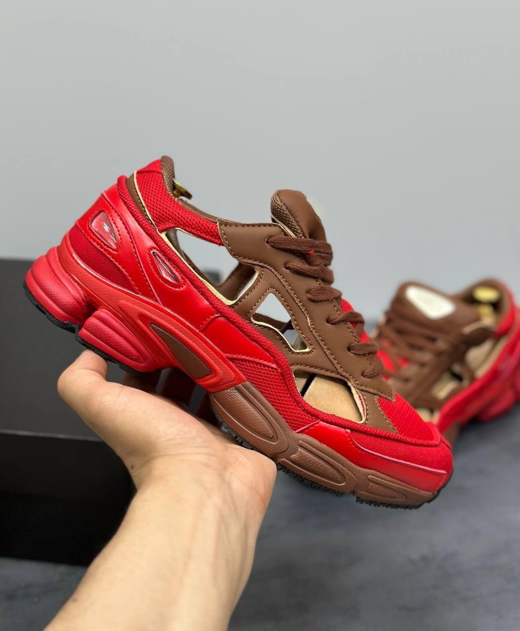adidas x raf simons replicant ozweego,кроссовки adidas raf simons x replicant ozweego scarlet red,кроссовки adidas raf simons x replicant ozweego red limited edition pack,adidas x raf simons replicant