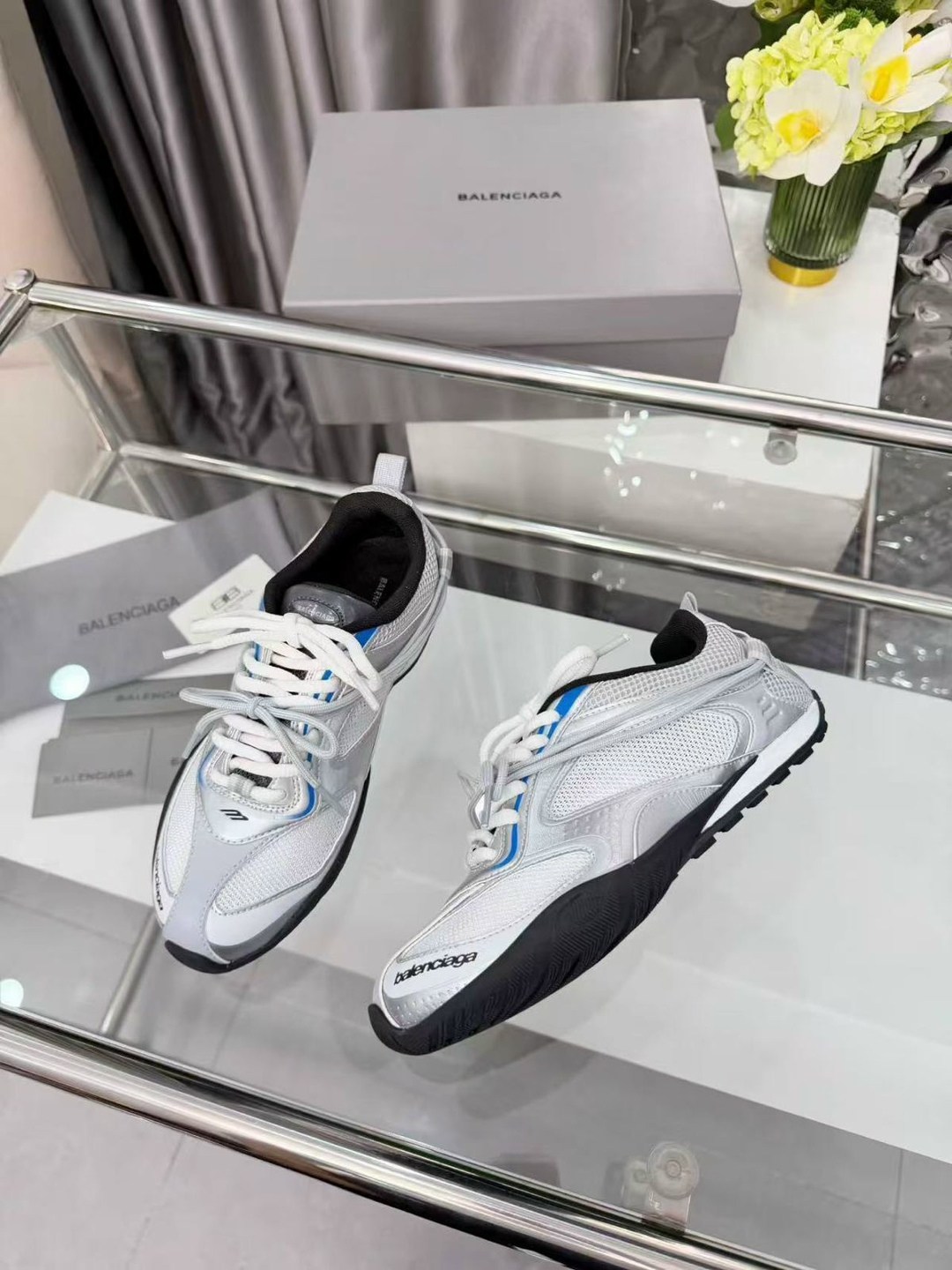 кроссовки женские balenciaga,balenciaga кроссовки,кроссовки balenciaga 3 xl,женские кроссовки balenciaga premium purple,кроссовки женские balenciaga 3xl