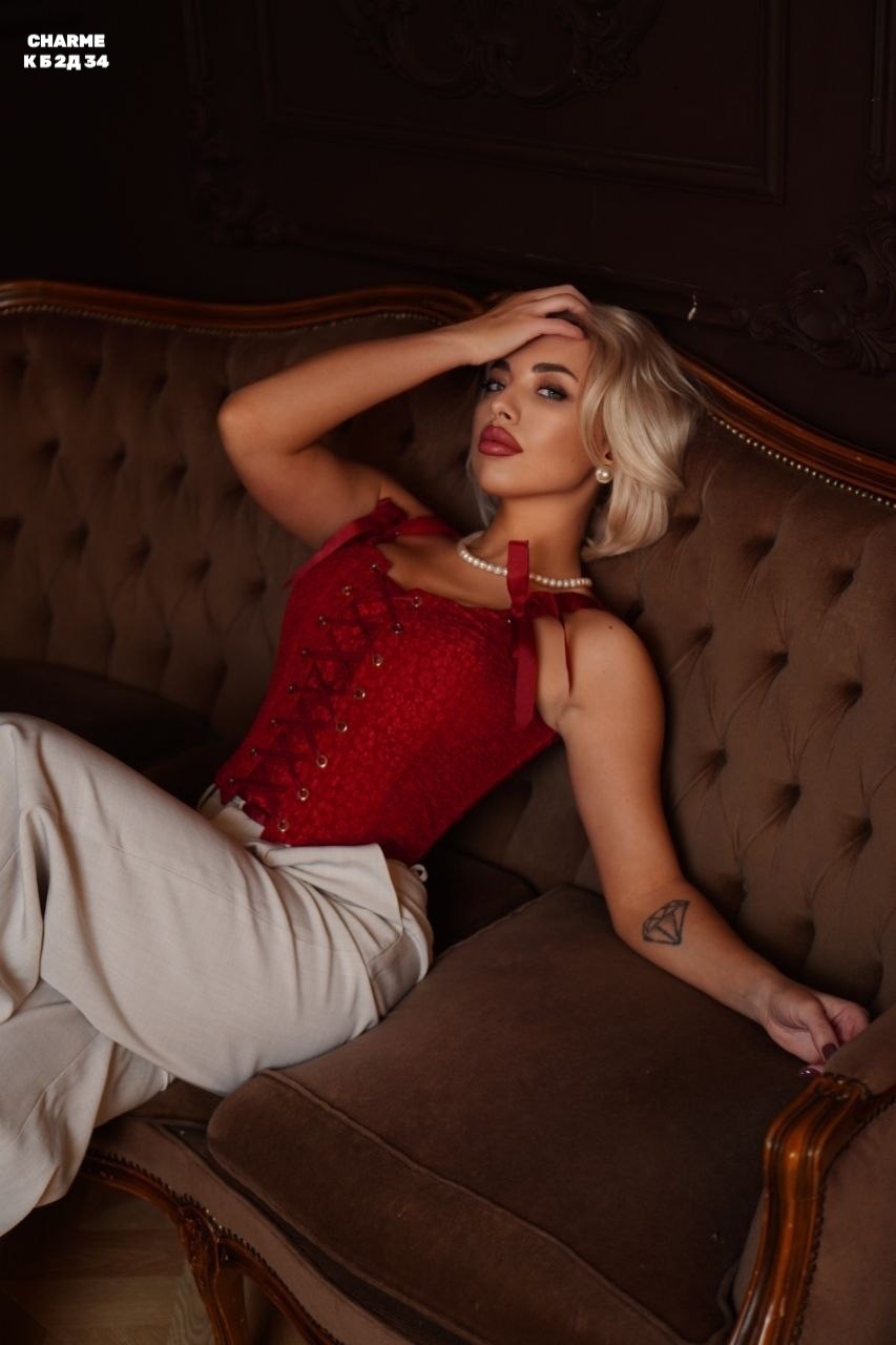 александра данилова alexa stel,красива девушка,александра данилова alexa stel 18,александра данилова alexa stel onlyfans,девушка в корсете