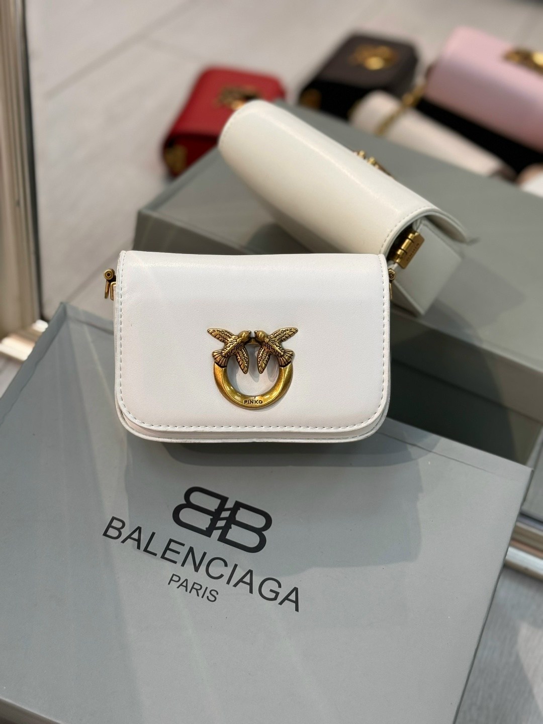 сумка pinko,сумка женская pinko,кожаная сумка pinko,pinko сумка на плечо,сумочки