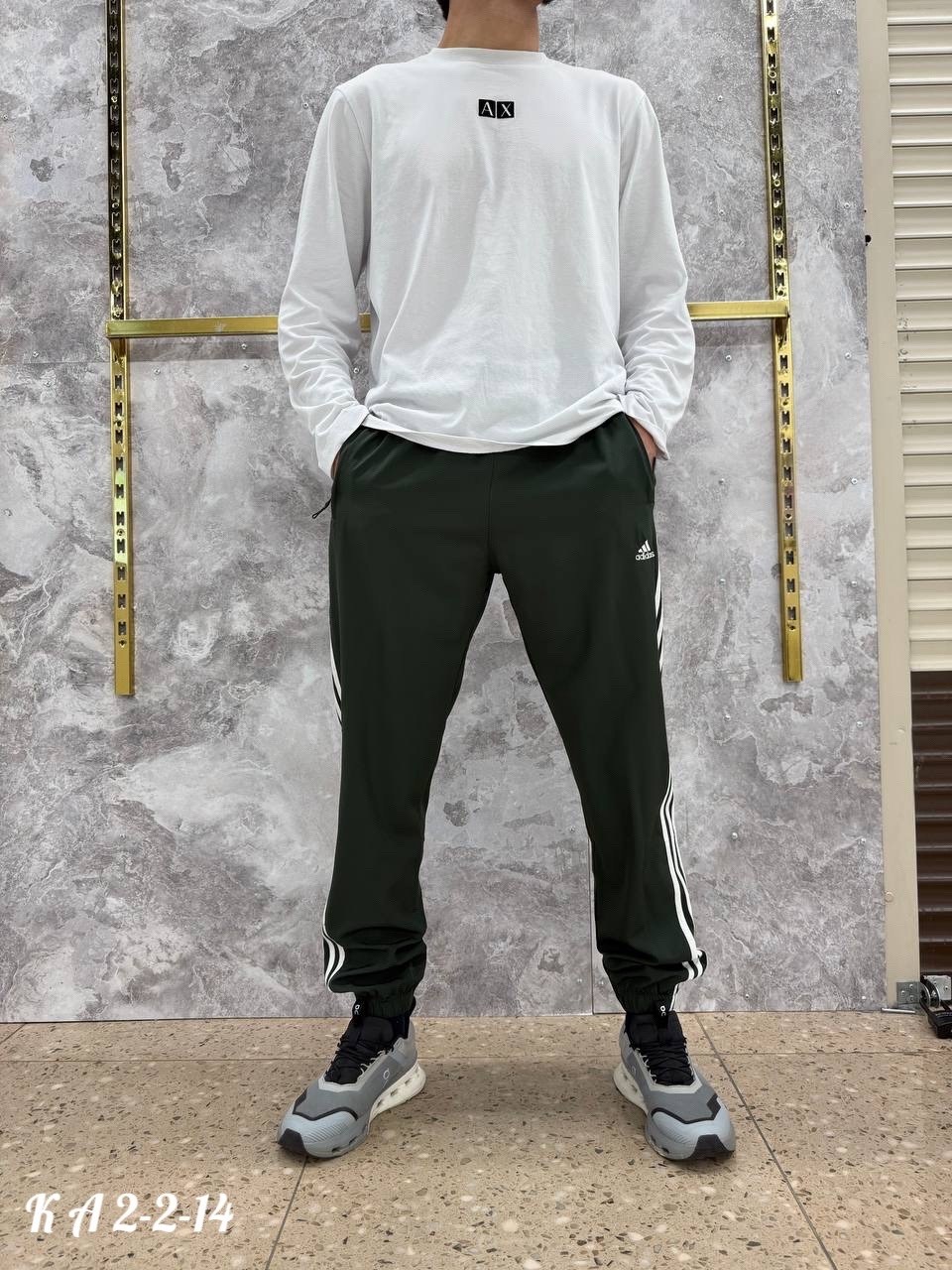 спортивные штаны adidas великан,мужские спортивные штаны adidas,адидас штаны,спортивные брюки,спортивные штаны adidas