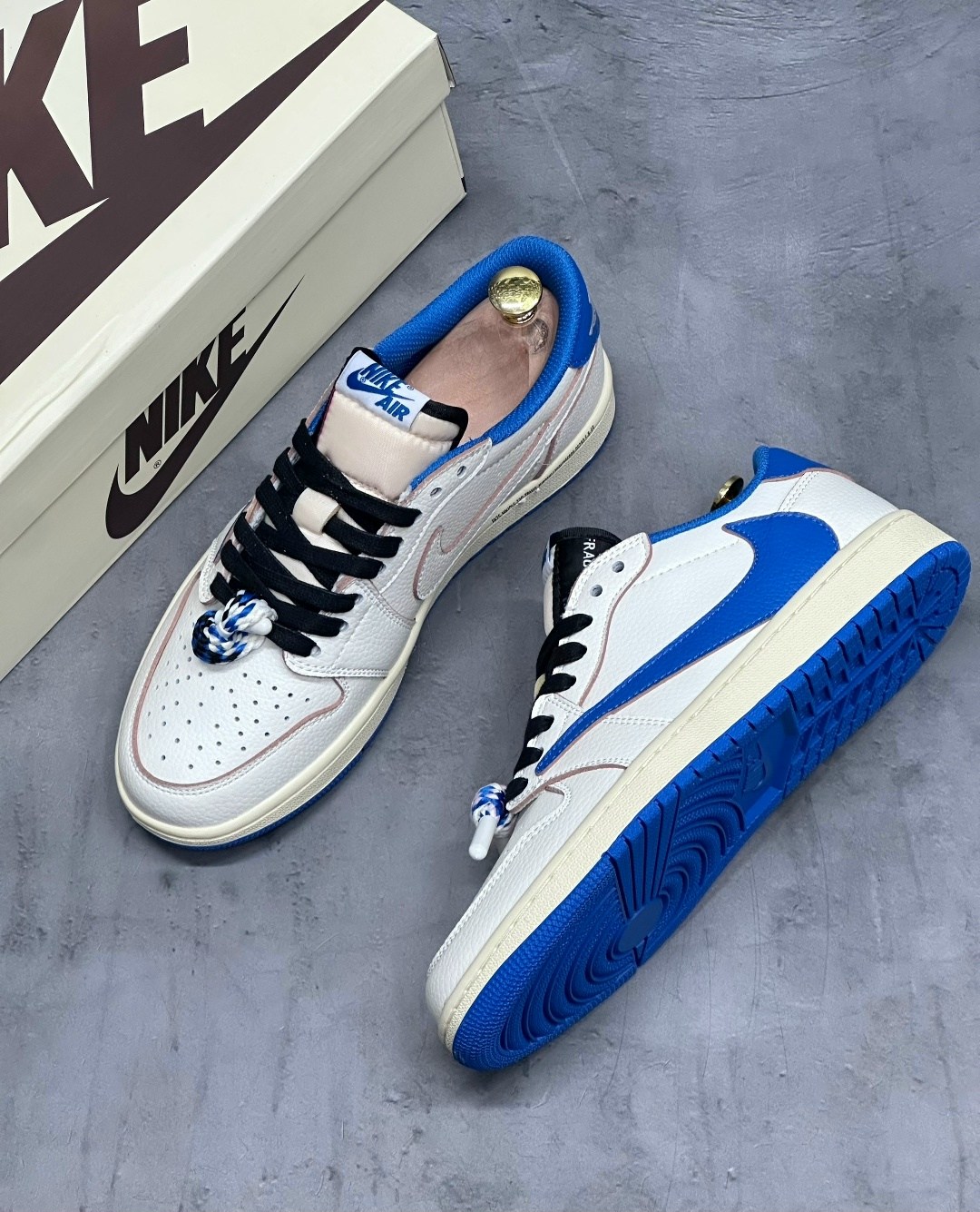 nike air jordan 1 low travis scott,air jordan 1 low travis scott,nike air jordan 1 low travis scott fragment,nike x travis scott air jordan 1 low,кроссовки travis scott x jordan air jordan 1 low og