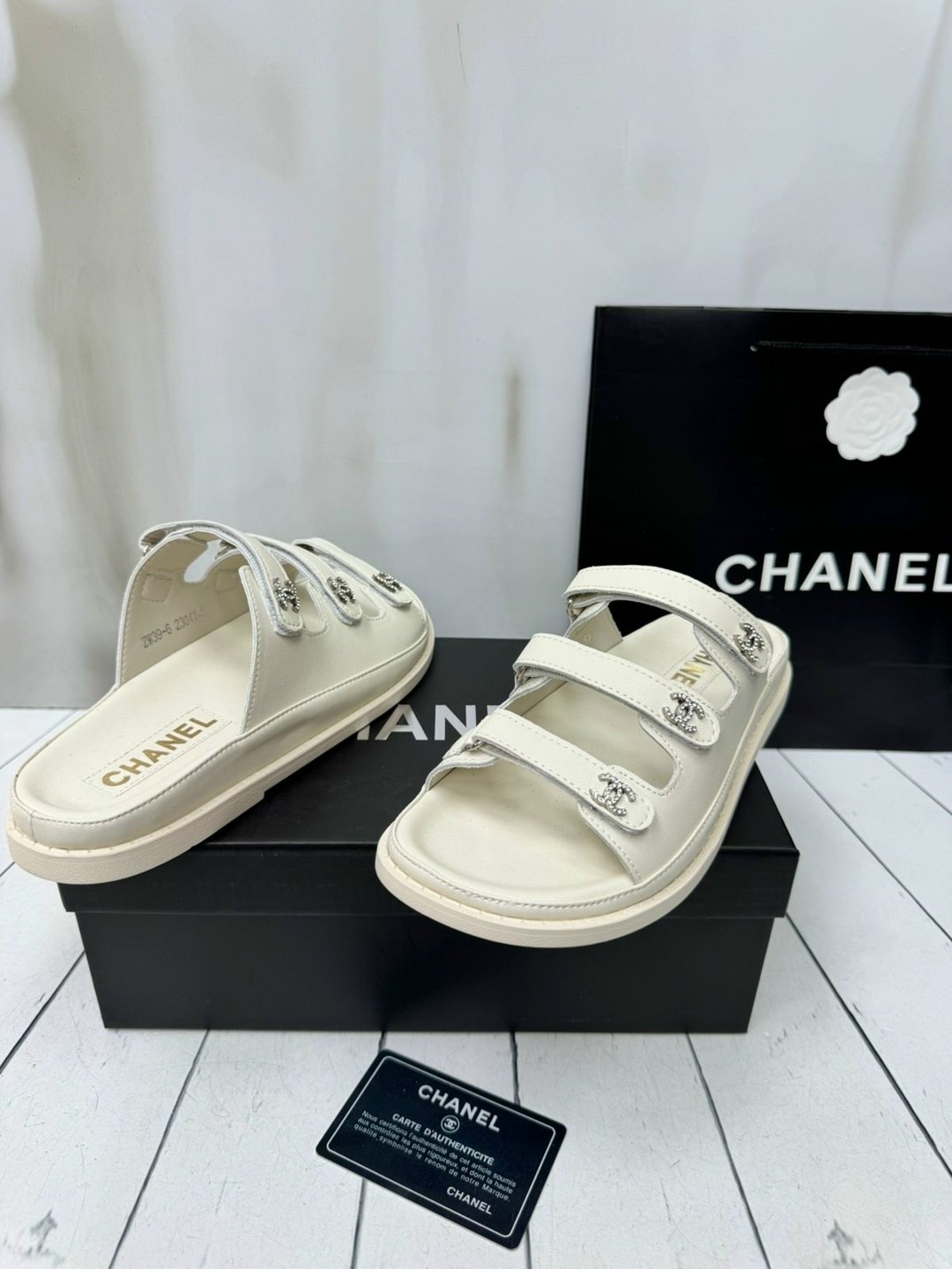 сандалии chanel,шлепанцы chanel,босоножки chanel,сандалии шанель,босоножки шанель