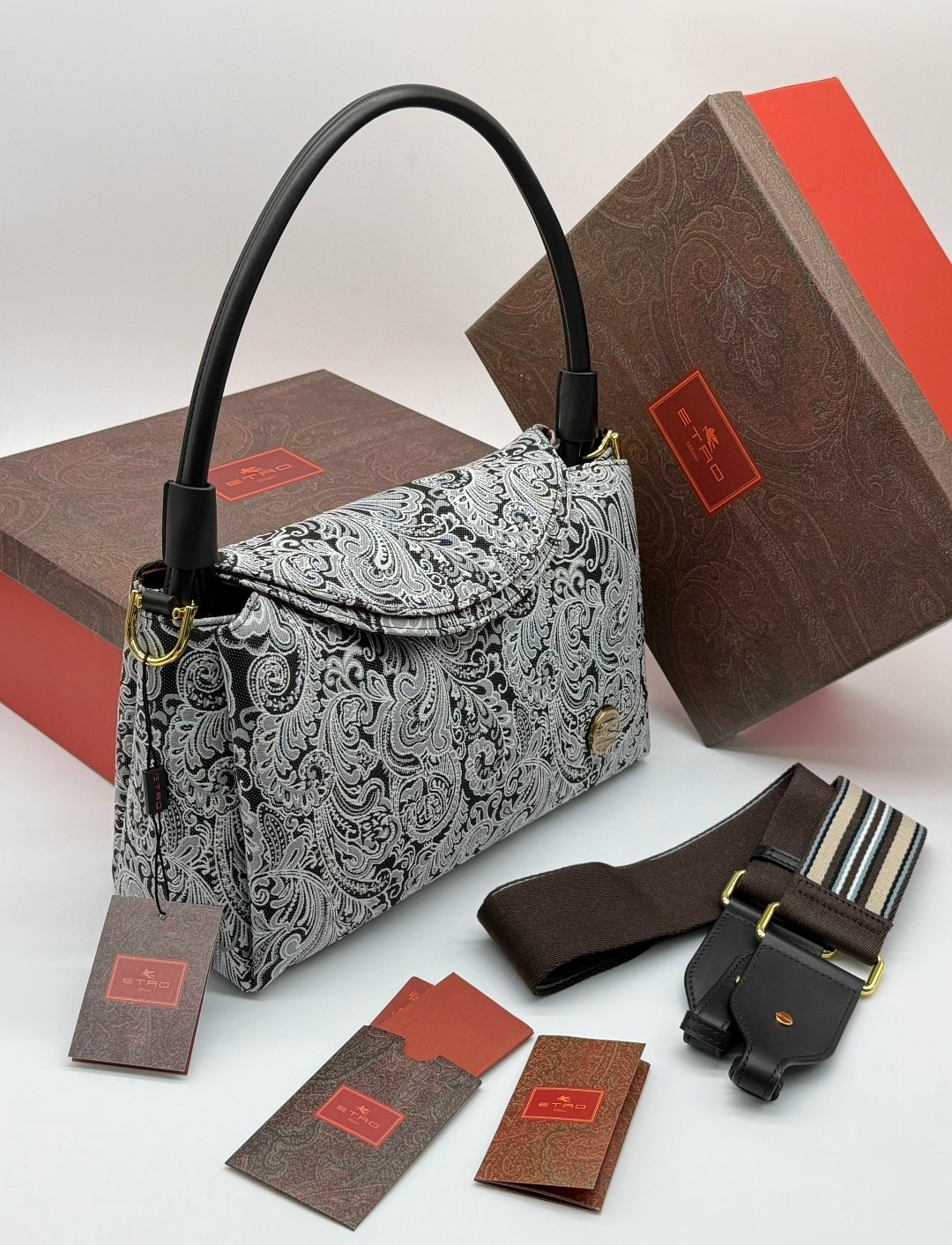 etro сумка,сумка этро,сумка женская,сумка,кожаная сумка etro с узором пейсли 21x12 см