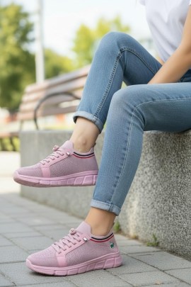 Кроссовки