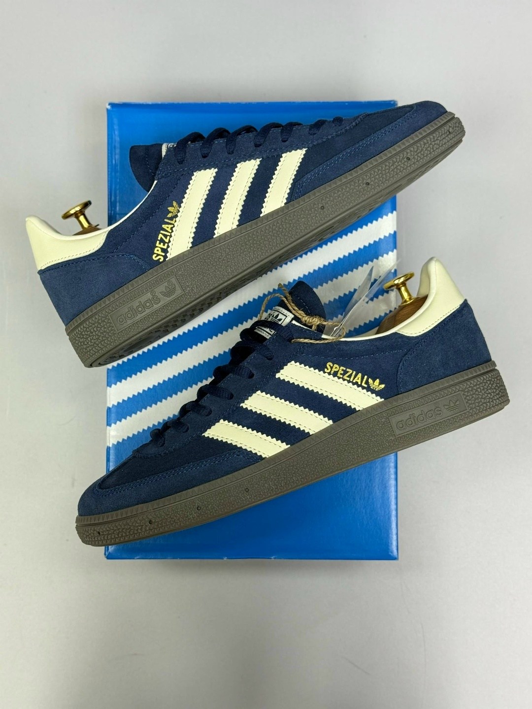 adidas handball spezial,adidas originals handball spezial,детские кроссовки handball spezial j adidas originals темно-синий,кроссовки adidas,кроссовки adidas spezial
