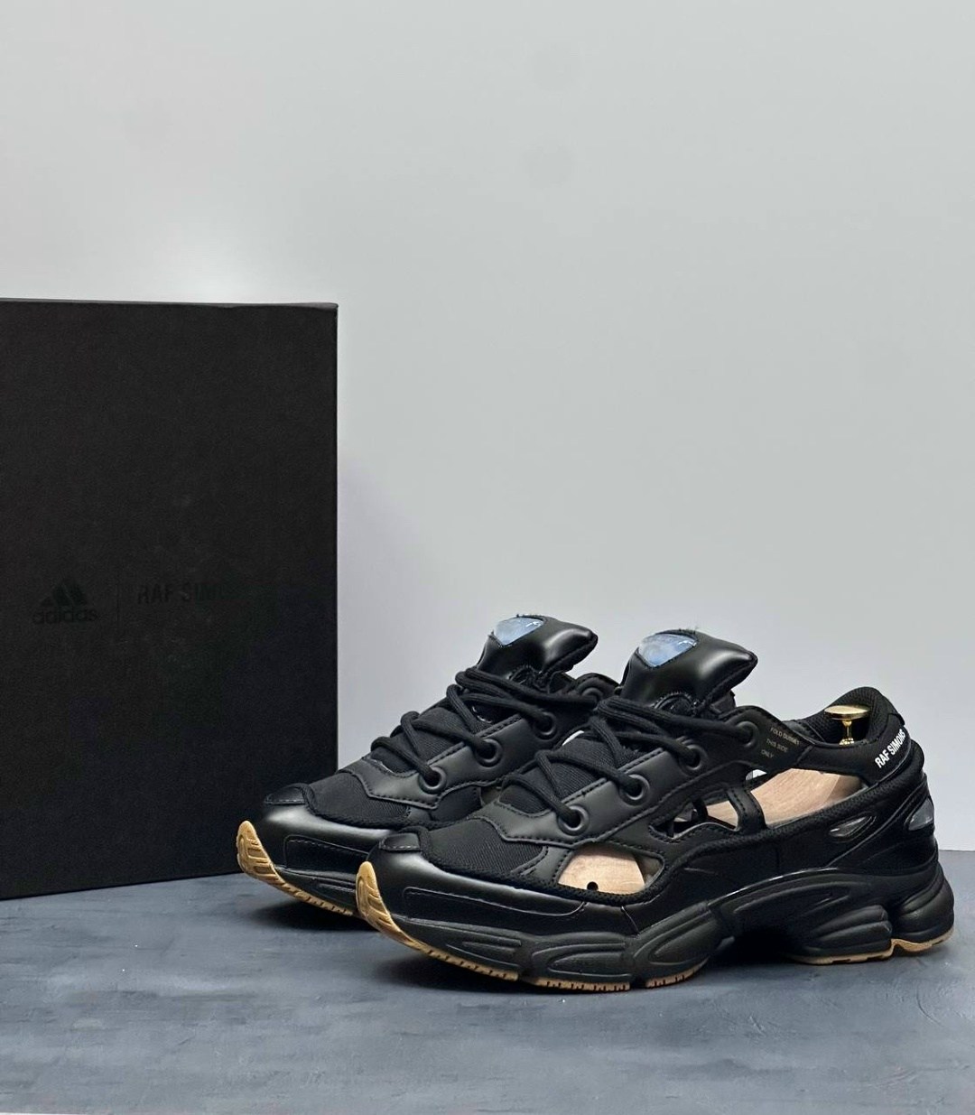 adidas raf simons ozweego 3,кроссовки adidas raf simons x ozweego 3 black corn черный,raf simons x adidas ozweego 3 black corn bb6741,adidas raf simons ozweego,adidas raf simons ozweego 2 black