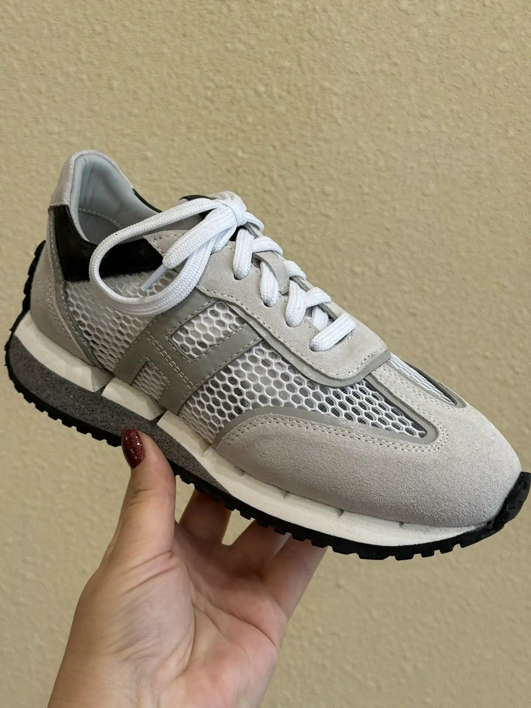 кроссовки brunello cucinelli,maison margiela retro runner,кроссовки женскиe,,замшевые кроссовки brunello cucinelli