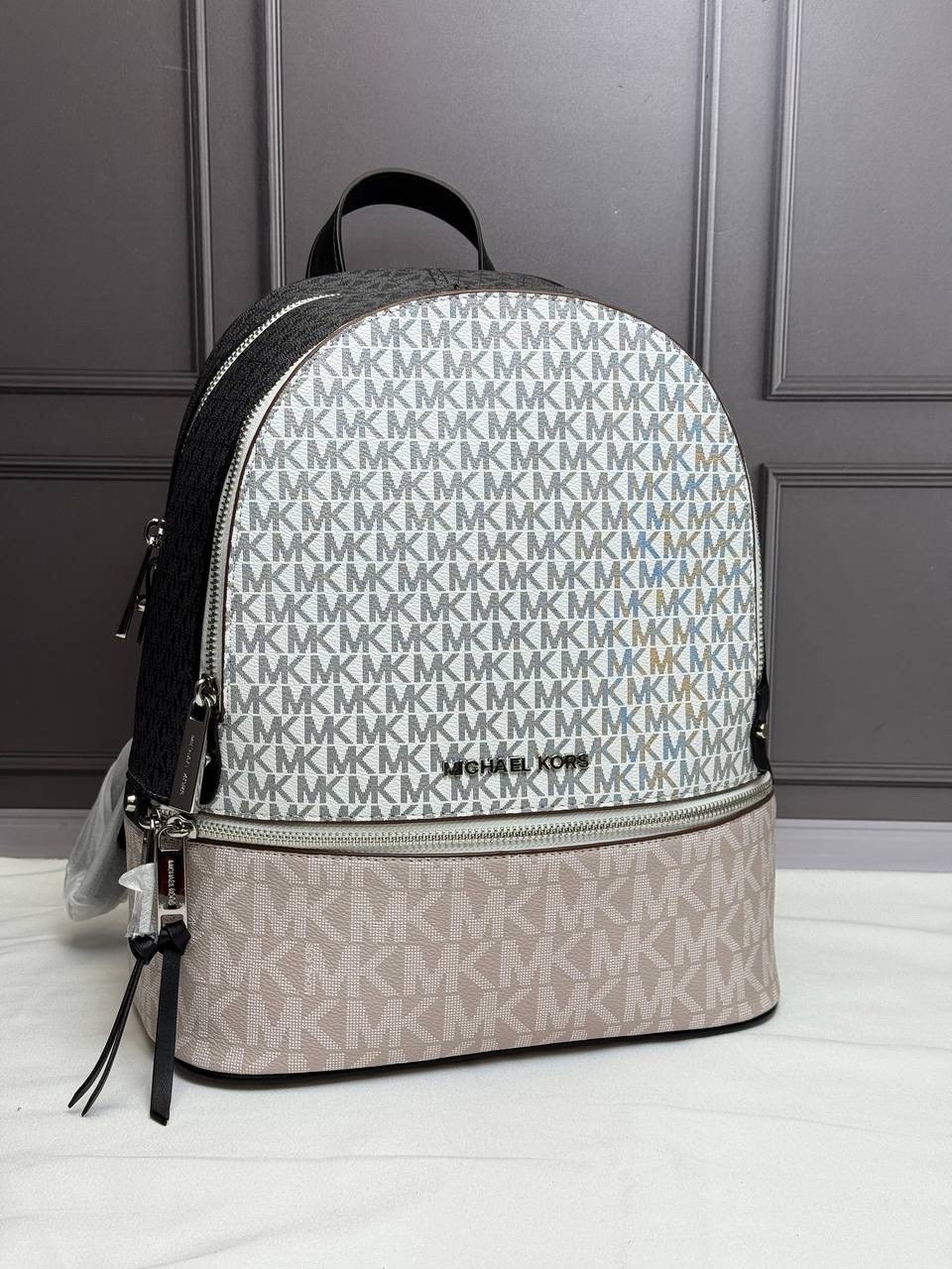 рюкзак michael kors,рюкзак женский michael kors,женский рюкзак michael kors коричневый с логотипами,рюкзаки женские michael kors рюкзак michael kors,michael kors рюкзак michael kors