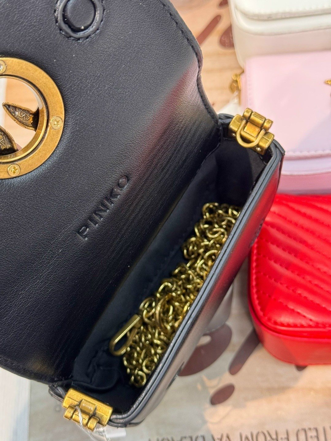 сумка pinko,сумка женская pinko,кожаная сумка pinko,pinko сумка на плечо,сумочки
