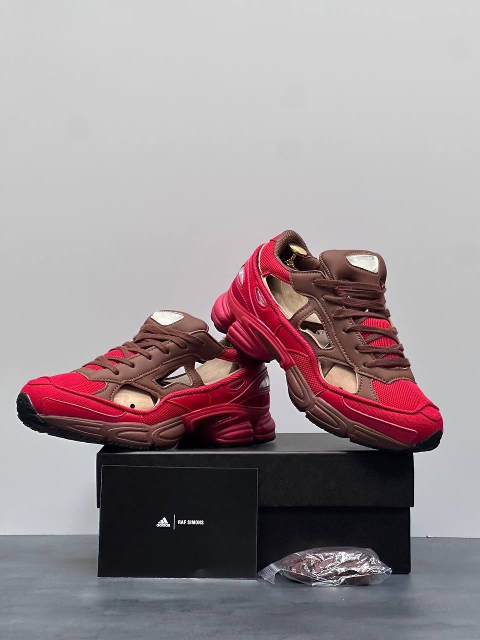 adidas x raf simons replicant ozweego,кроссовки adidas raf simons x replicant ozweego scarlet red,кроссовки adidas raf simons x replicant ozweego red limited edition pack,adidas x raf simons replicant