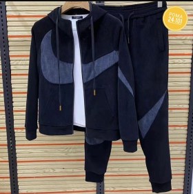Костюм