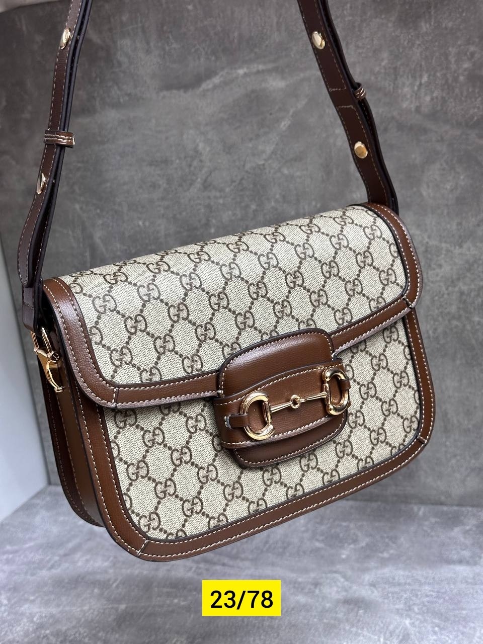 сумка gucci,сумка седло гуччи,женская сумка gucci,сумка gucci horsebit 1955,gucci сумка на плечо