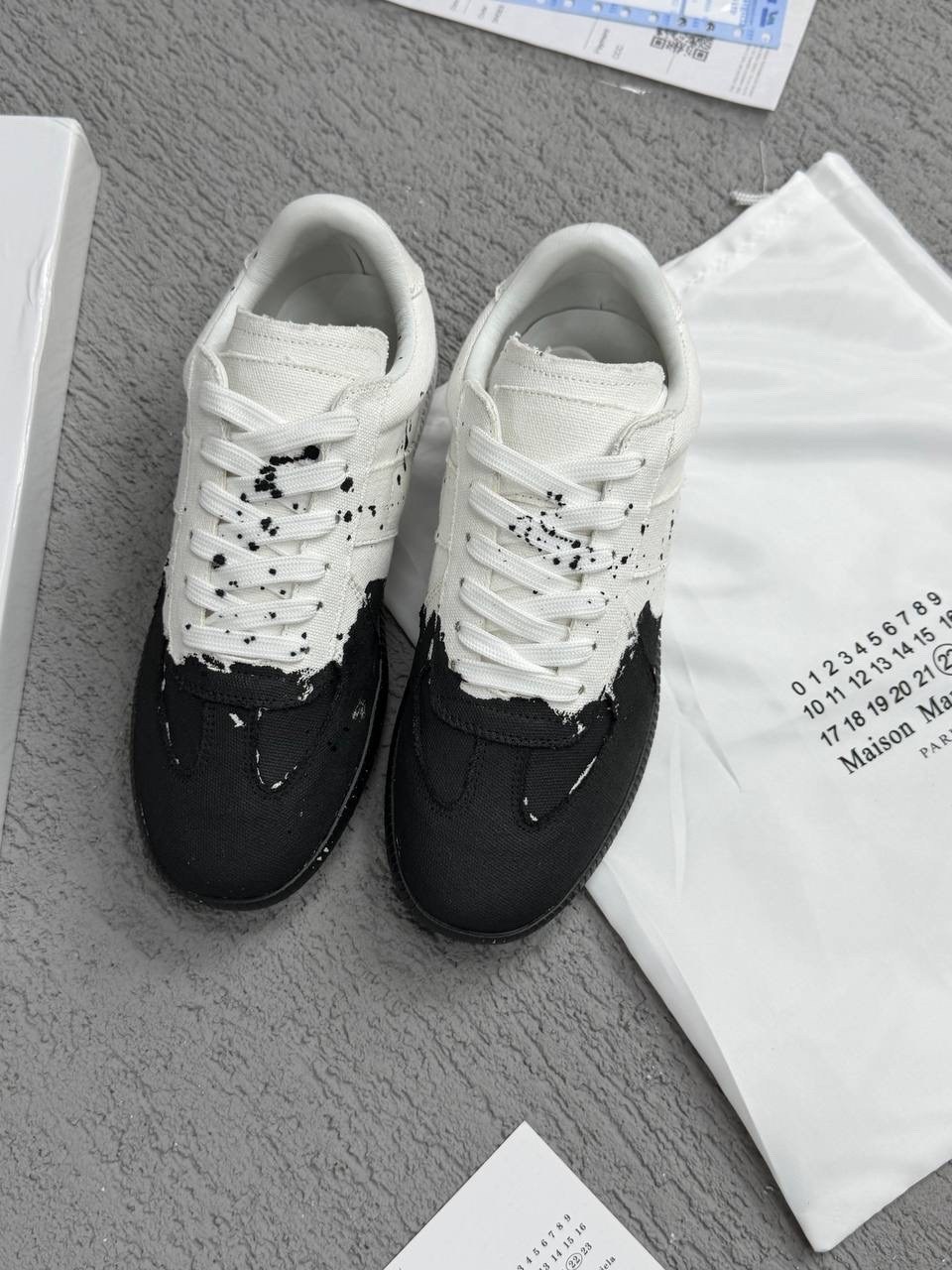 кроссовки maison margiela replica,кроссовки maison margiela,кроссовки maison margiela replica paint splatter sneakers белый,кроссовки replica maison margiela черные,кроссовки maison margiela replica '