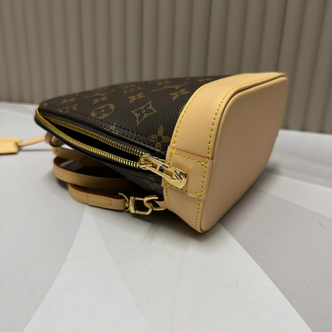 сумка louis vuitton,сумка alma bb louis vuitton из канвы monogram,сумка louis vuitton женская,louis vuitton сумка на плечо,сумка луи виттон альма