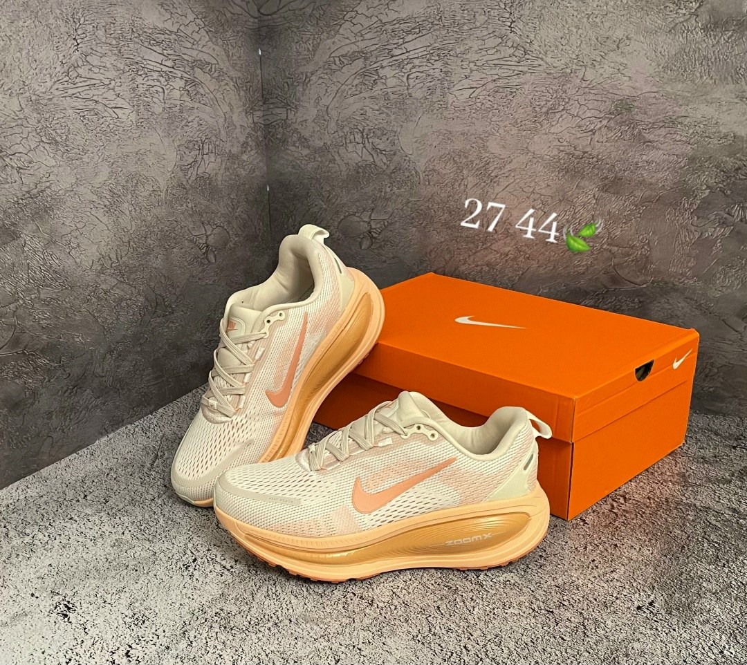 кроссовки,кроссовки nike,спортивная ,женские кроссовки,повседневные кроссовки