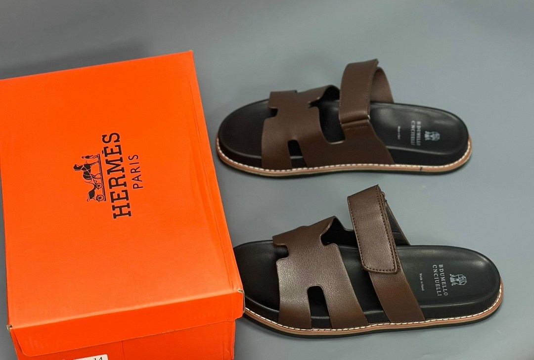 шлепанцы hermes,шлепанцы гермес коричневые мужские,шлепанцы hermes мужские,тапки гермес мужские,сандалии hermes