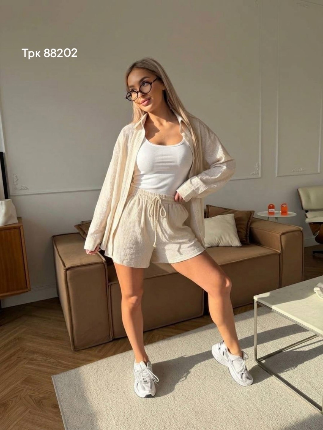 женский костюм с шортами,костюм шорты и рубашка,костюм тройка топ шорты и рубашка,костюм с шортам,женский костюм
