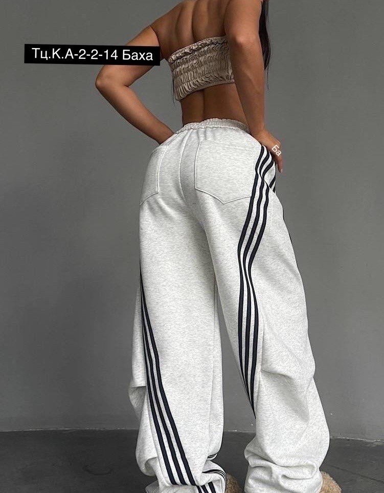 спортивные штаны женские широкие,брюки карго с лампасами широкие y2k styfash,спортивные женские штаны,спортивные брюки,штаны клеш спортивные