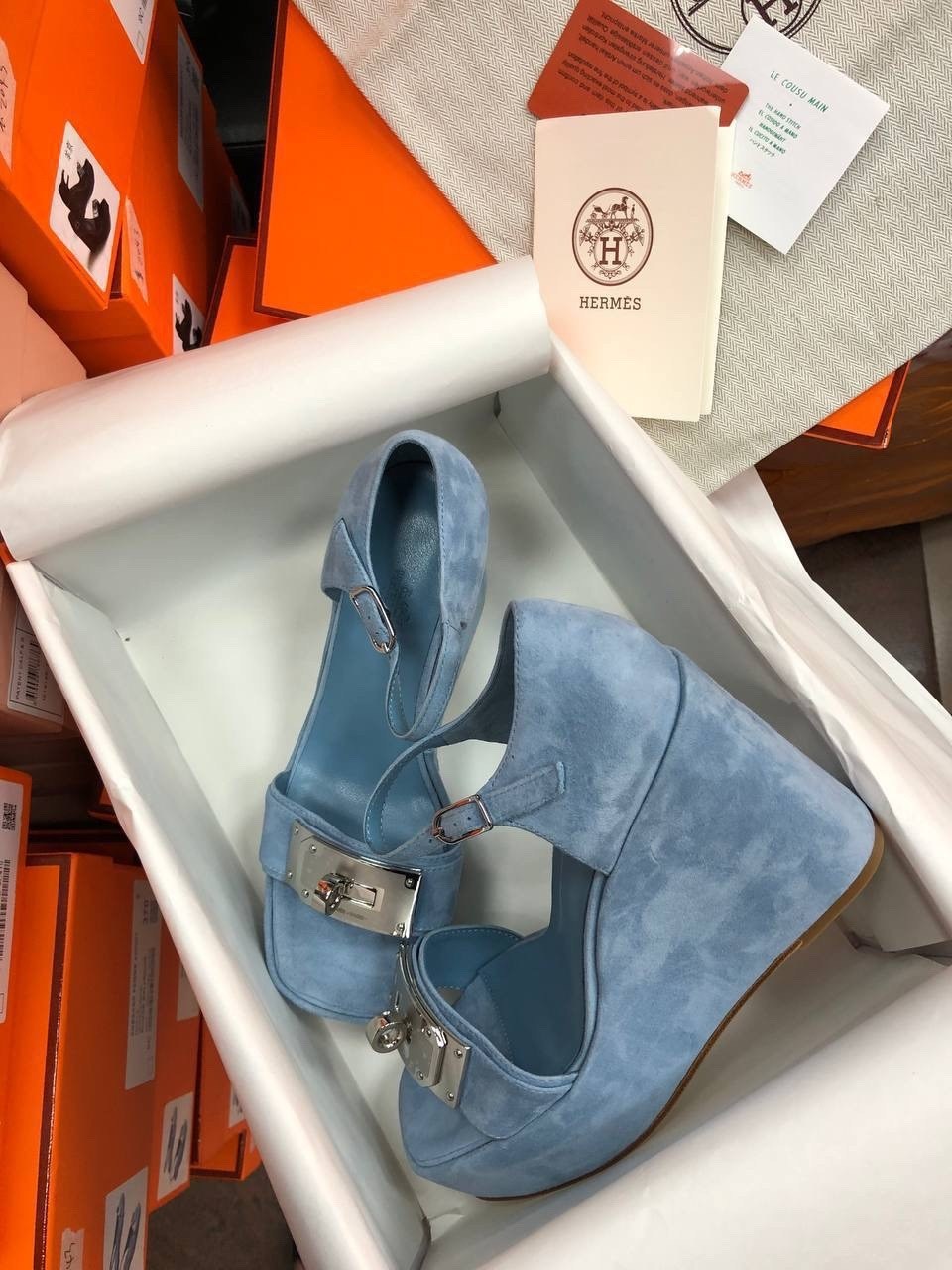 ,босоножки hermes,босоножки женские hermes,туфли hermes,замшевые босоножки