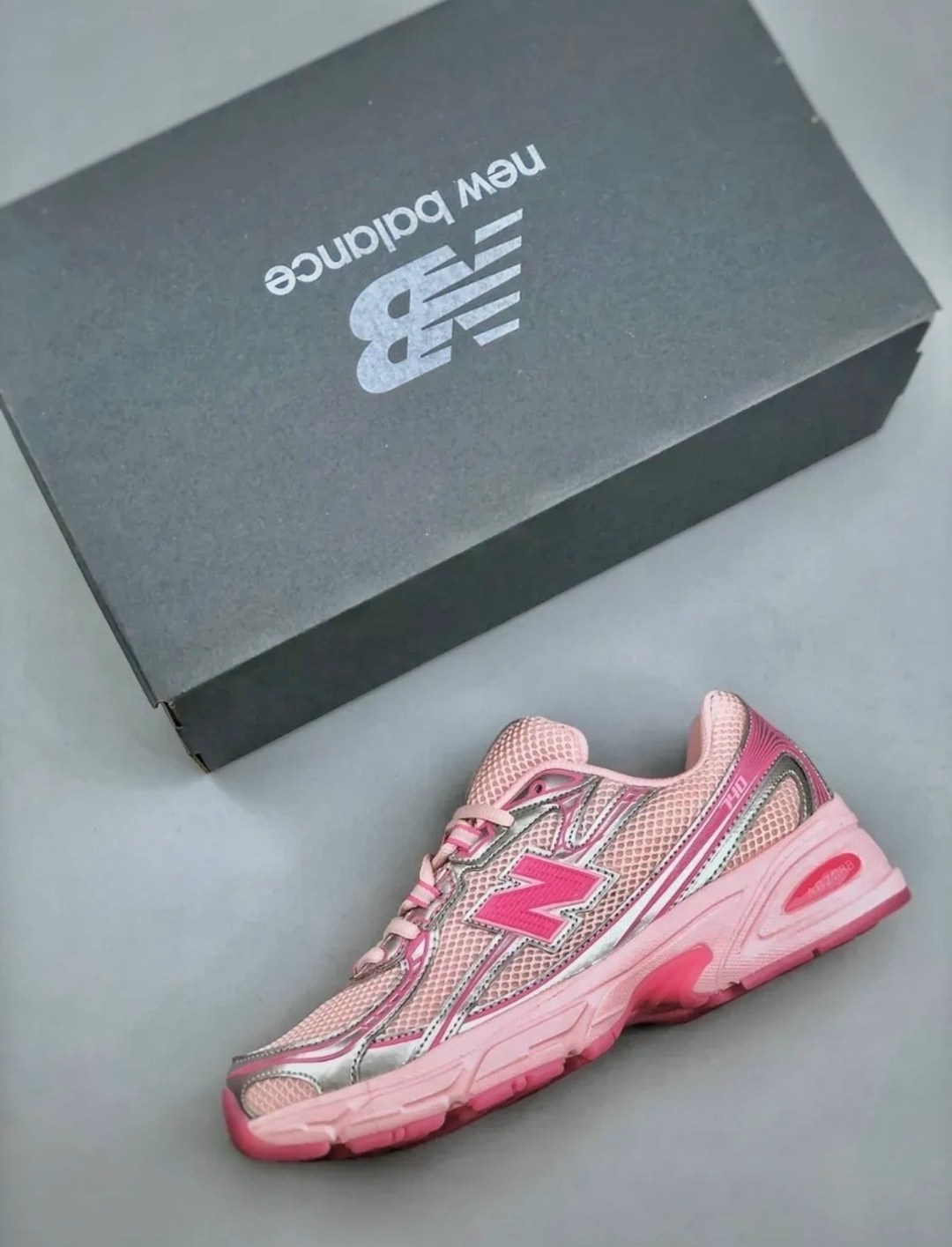 кроссовки женские new balance,кроссовки new balance,кроссовки new balance 740,кроссовки нью баланс женские,розовые кроссовки