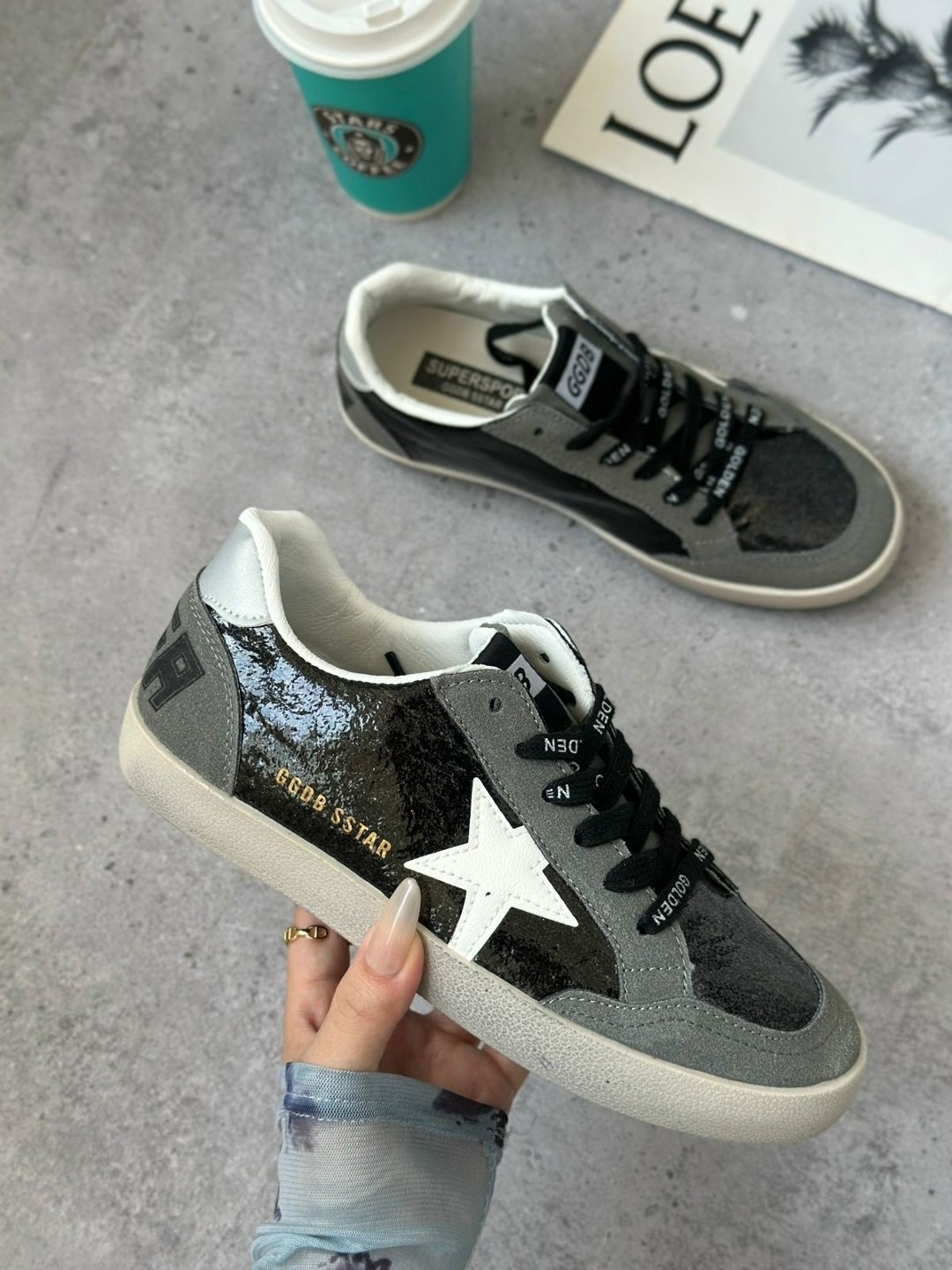 кеды super-star с блестками golden goose черный,,кеды golden goose,golden goose кеды hi star на платформе черный,стильные кеды