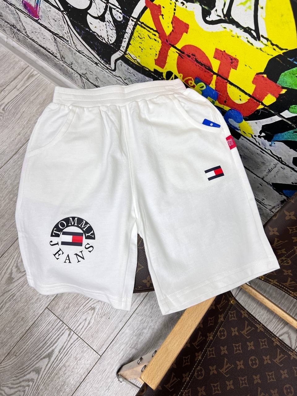 белые шорты томми хилфигер,шорты мужские,шорты tommy hilfiger,спортивные шорты,шорты белые мужские
