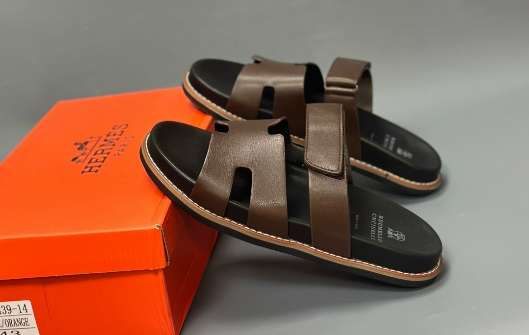 шлепанцы hermes,шлепанцы гермес коричневые мужские,шлепанцы hermes мужские,тапки гермес мужские,сандалии hermes