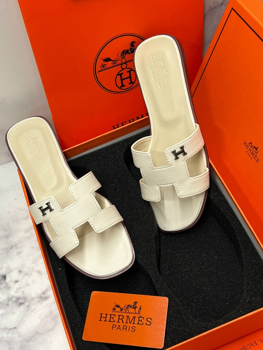 шлепанцы hermes,шлепки hermes женские,шлепки hermes,hermes босоножки,шлепки hermes женские оригинал