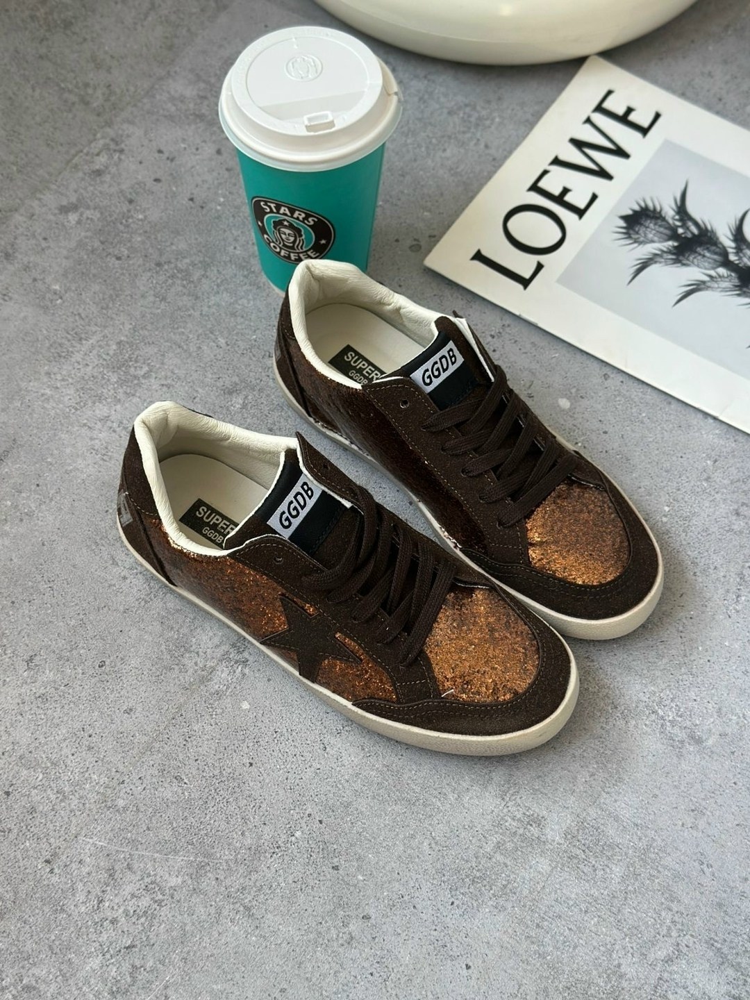 кеды super-star с блестками golden goose черный,,кеды golden goose,golden goose кеды hi star на платформе черный,стильные кеды