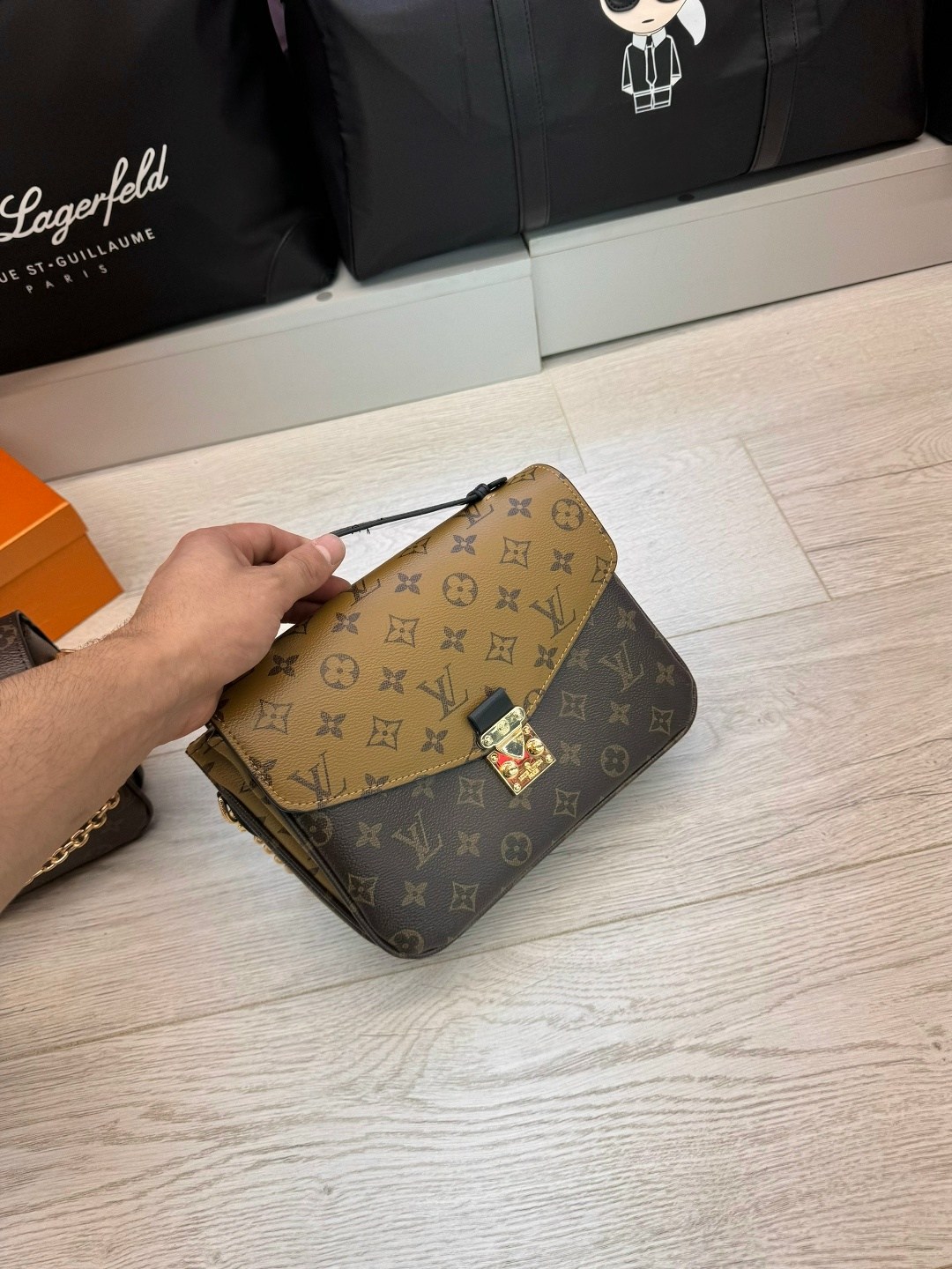 сумка pochette metis louis vuitton,сумка женская louis vuitton,сумка louis vuitton,кожаная сумка луи виттон louis vuitton pochette metis east west,louis vuitton pochette metis