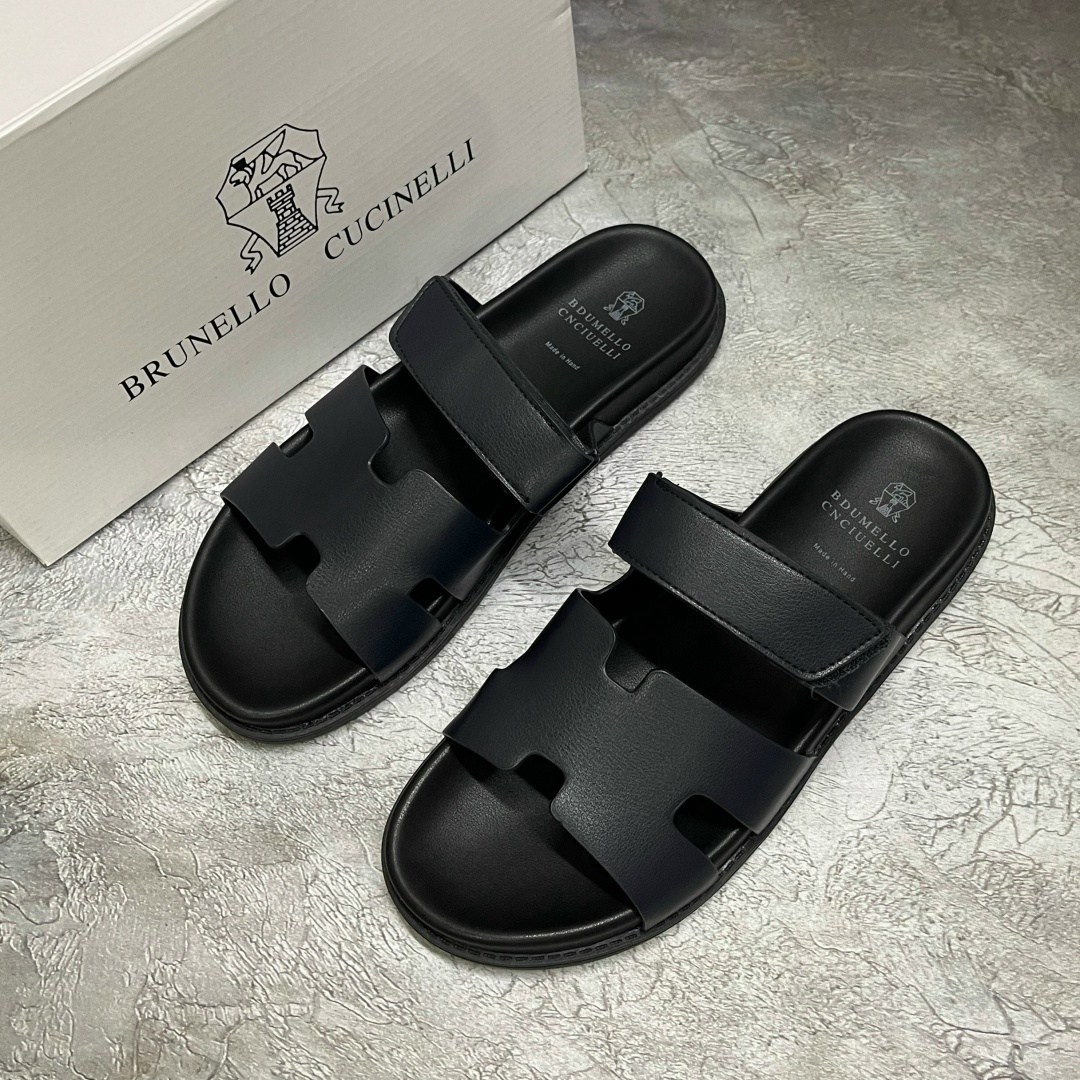 кожаные шлепанцы,шлепанцы hermes,мужские шлепки,кожаные черные шлепанцы hermes chypre,кожаные сандалии